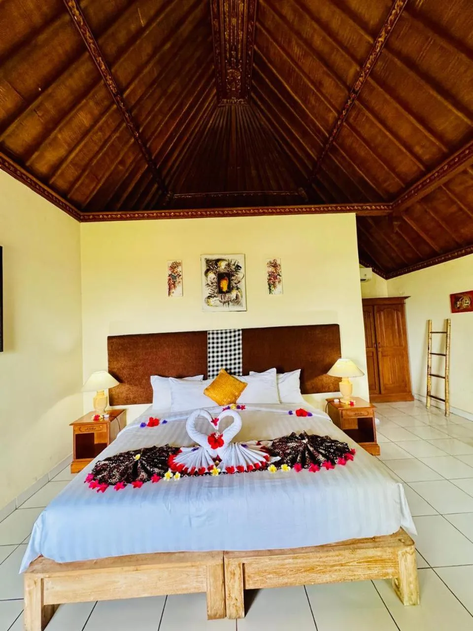 Bed in Bungalow Geringsing