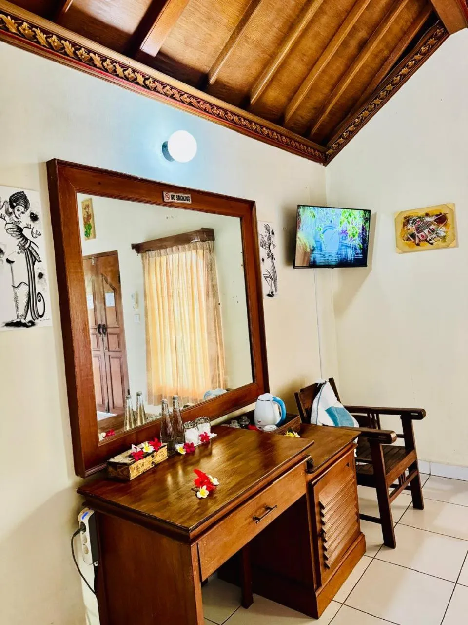 Property building in Bungalow Geringsing