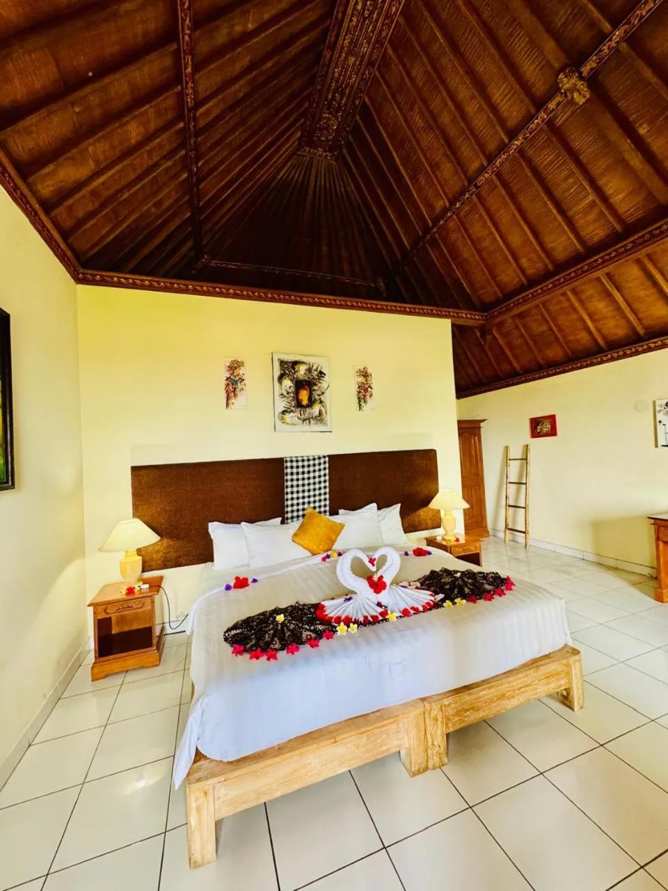 Bed in Bungalow Geringsing