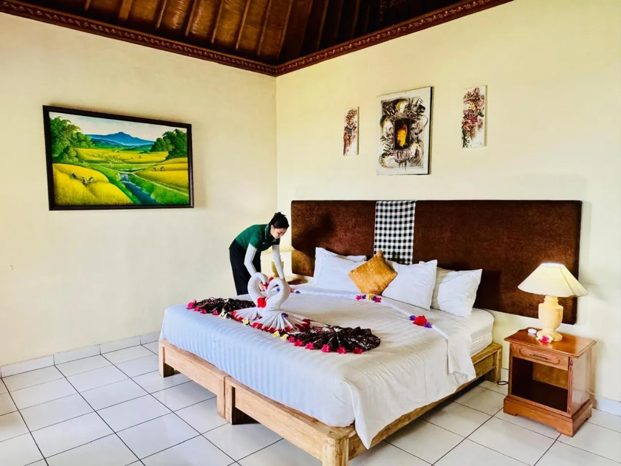 Bed in Bungalow Geringsing