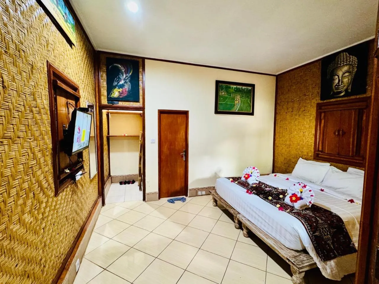 Bed in Bungalow Geringsing