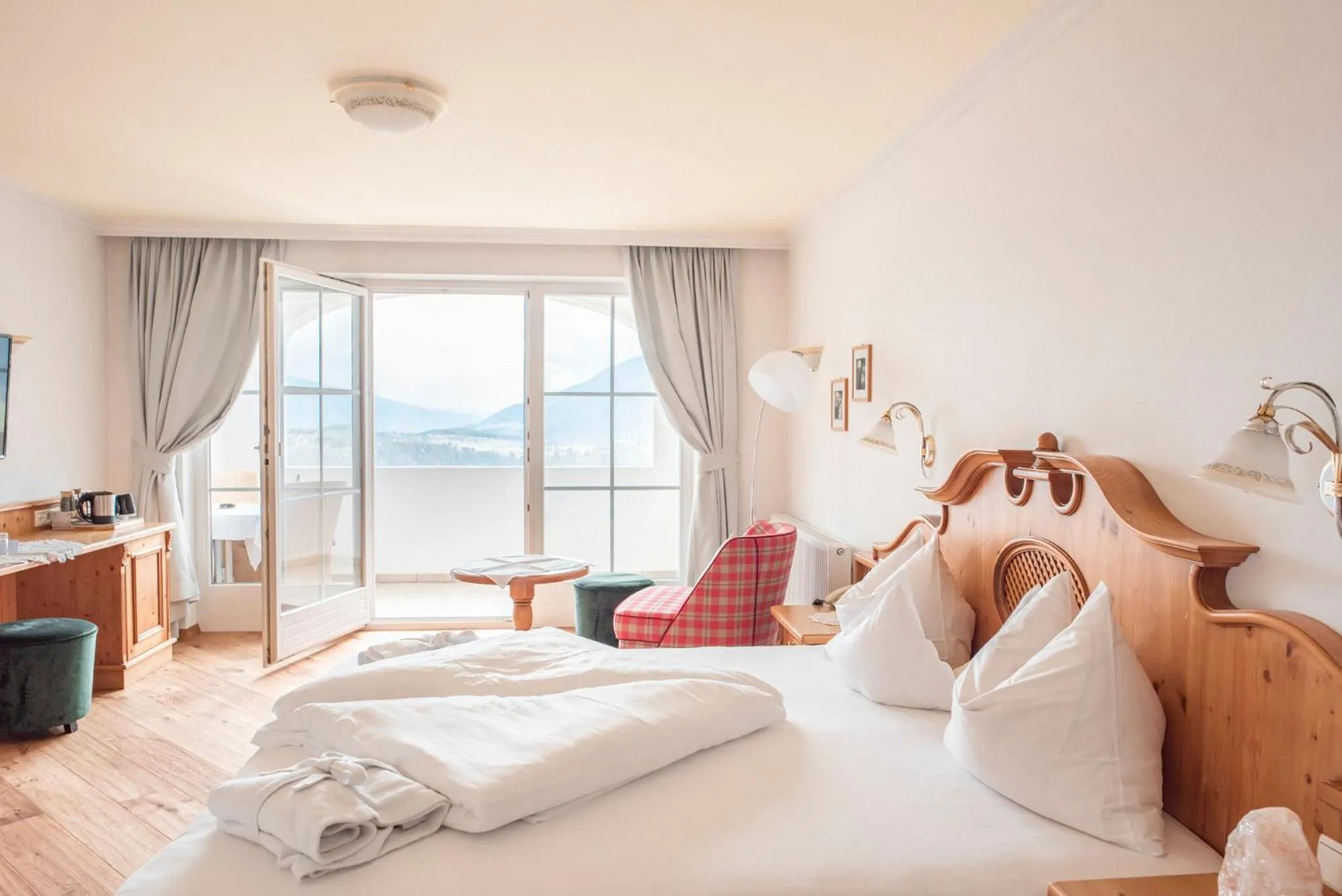 Bed in Hotel Schönblick