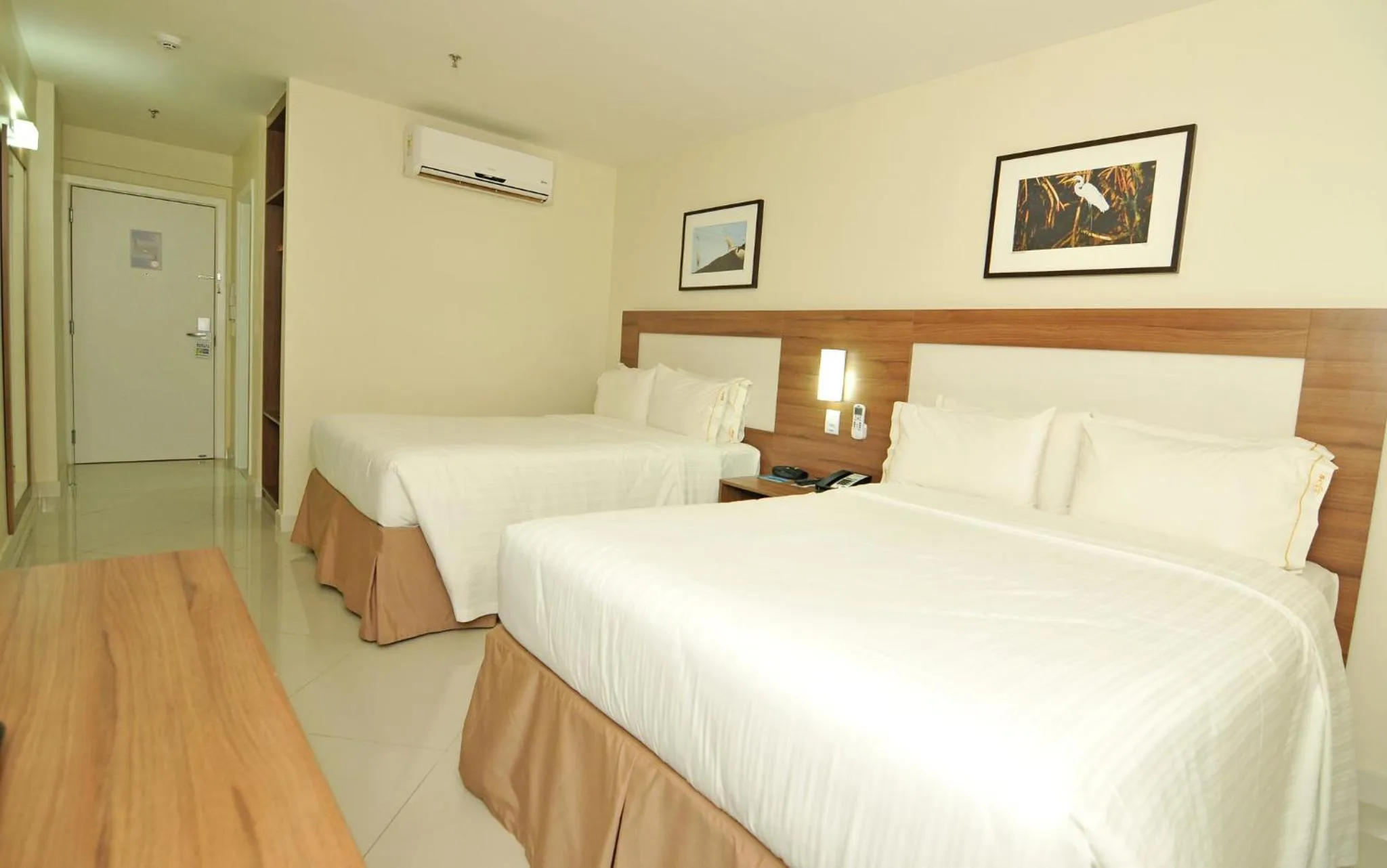 Photo of the whole room, Bed in Holiday Inn Express Belem Ananindeua by IHG