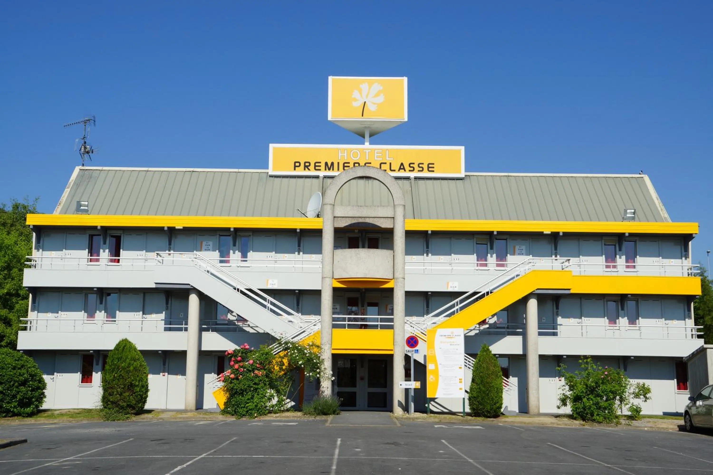 Facade/entrance in Premiere Classe Laon