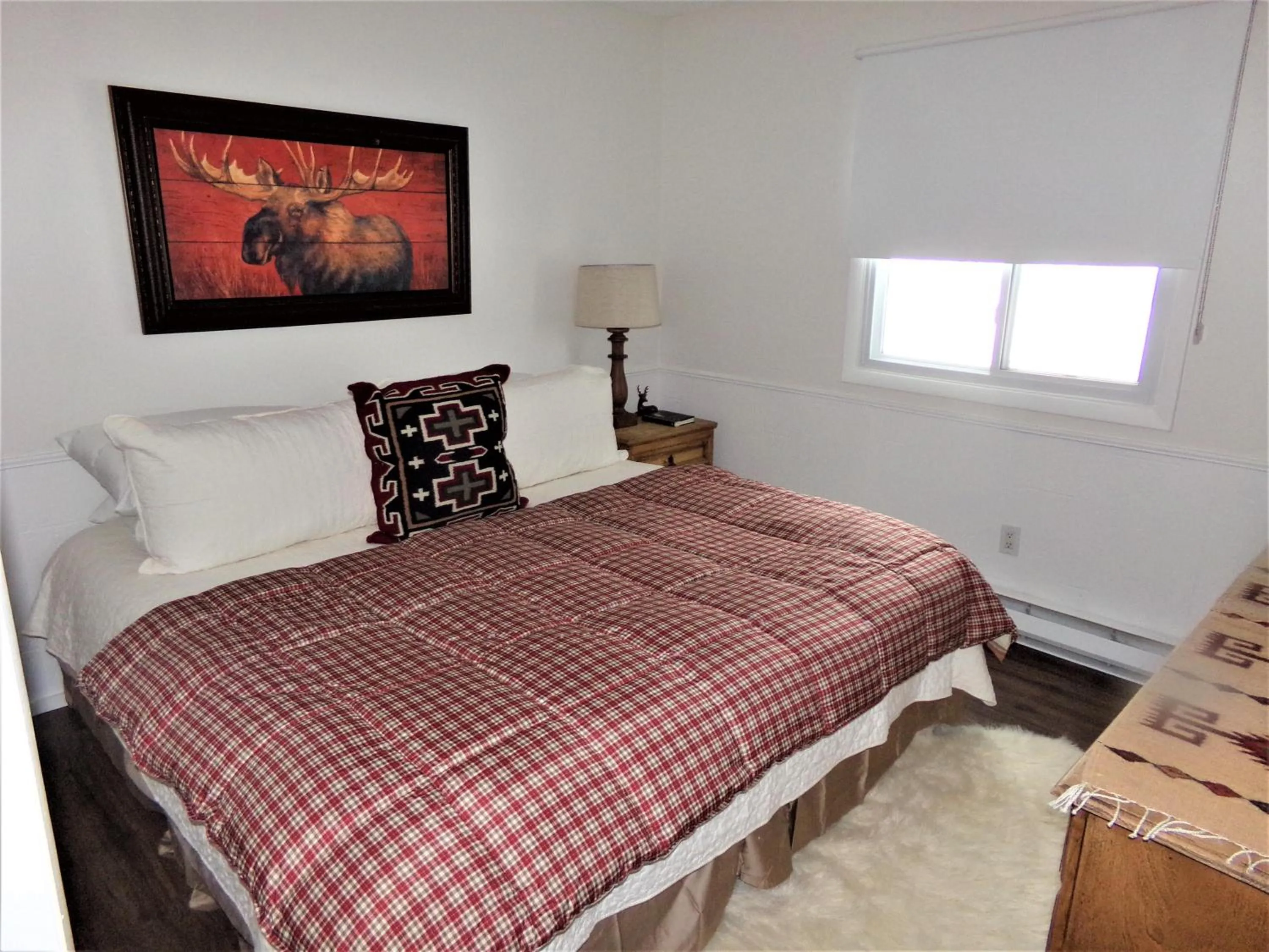 Bed in Blue River Condos 3 Bed 2 Bath BRCR