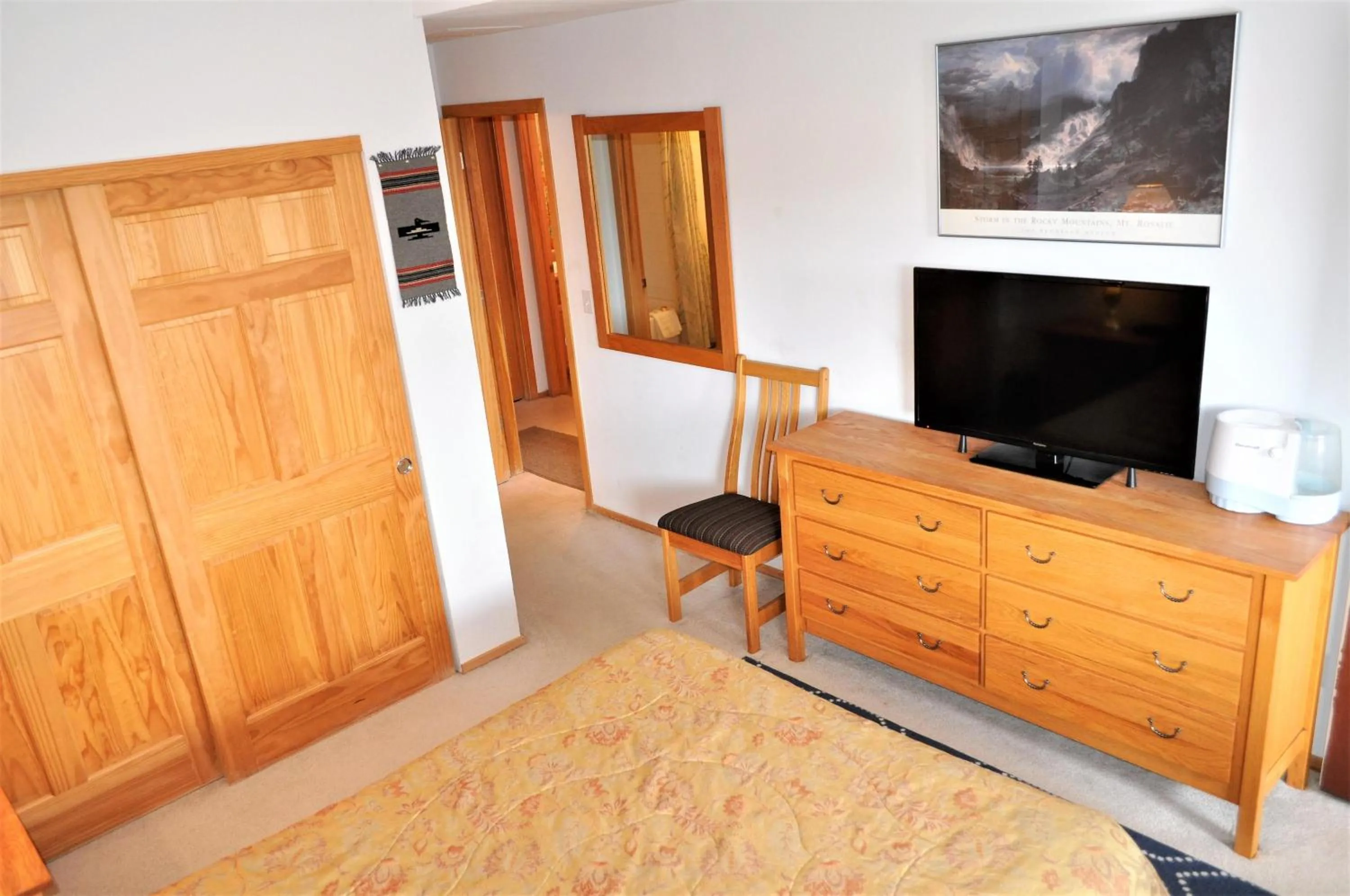 Bed in Forest Park 3 bed 4 Bath Twnhm HTJM