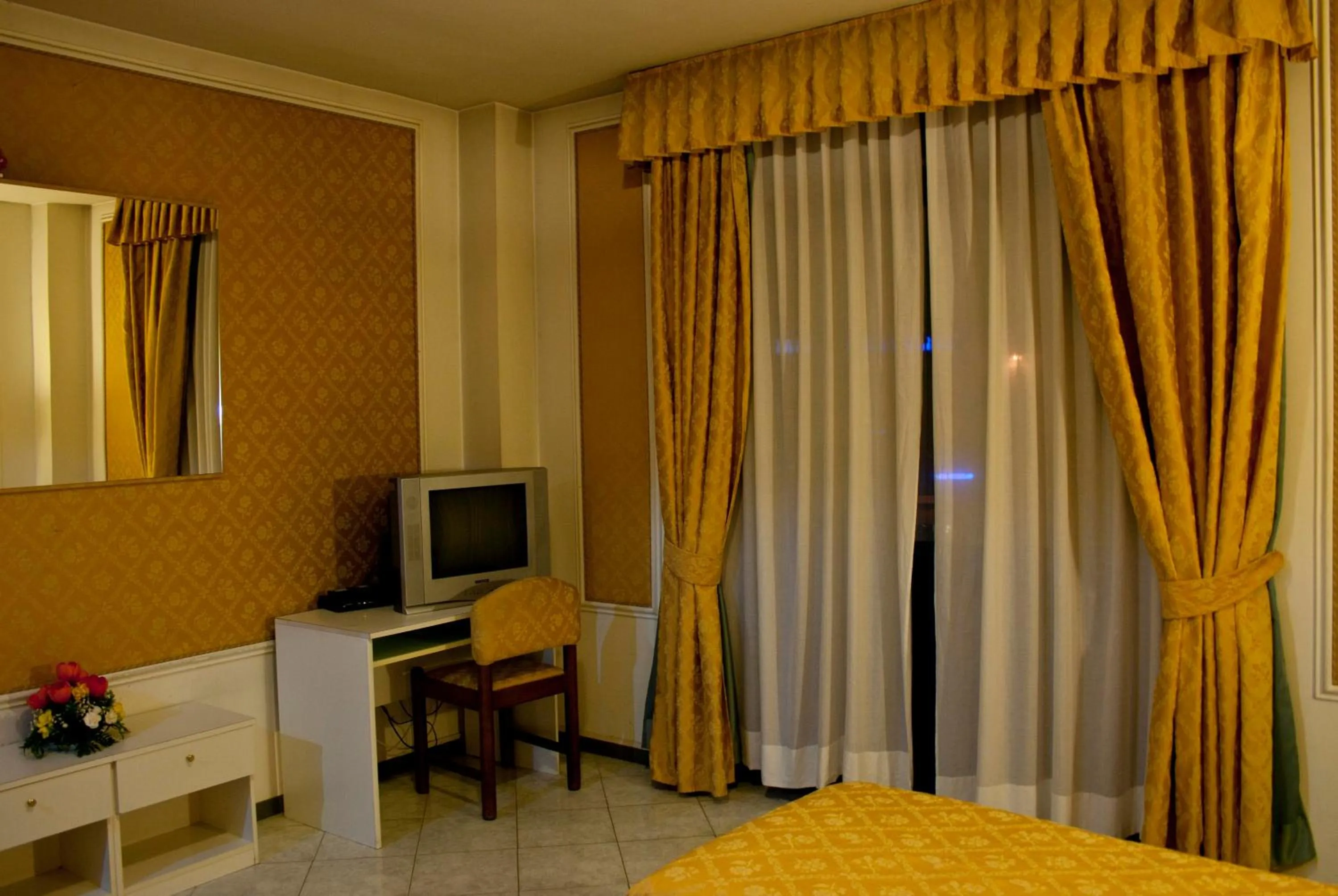 Decorative detail, Bed in Hotel Michelangelo