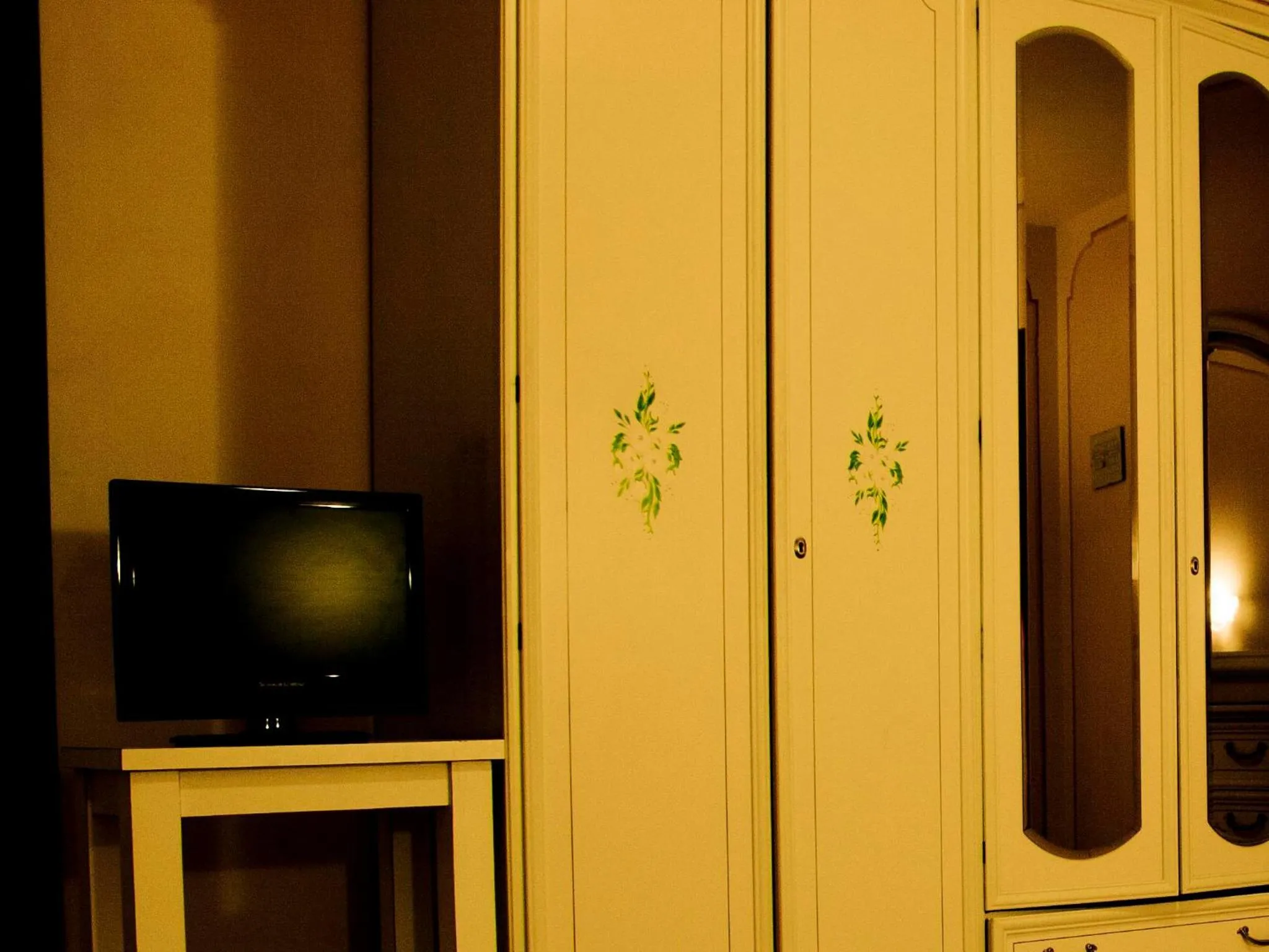 TV and multimedia in Hotel Michelangelo