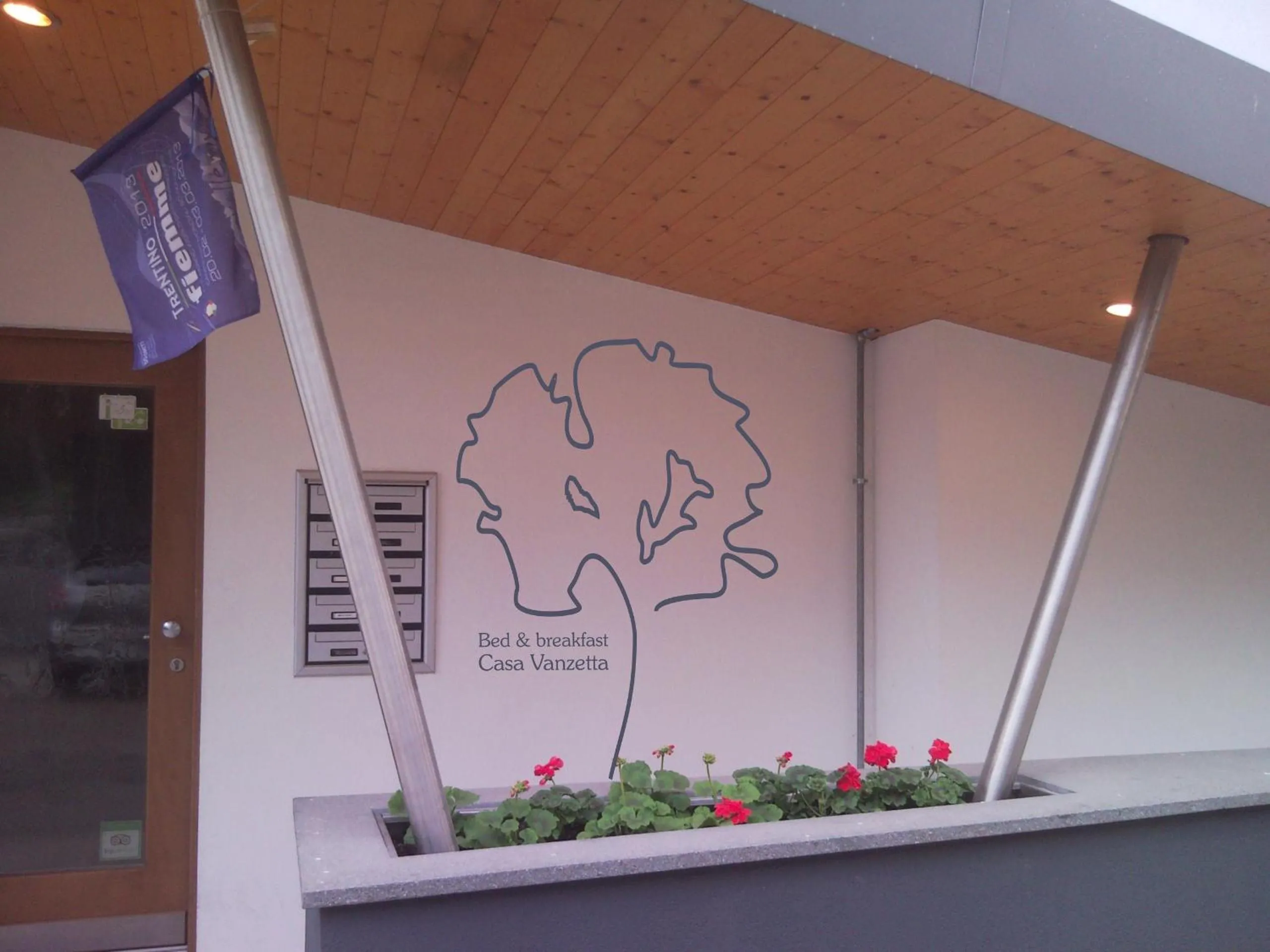 Facade/entrance in B&B Casa Vanzetta