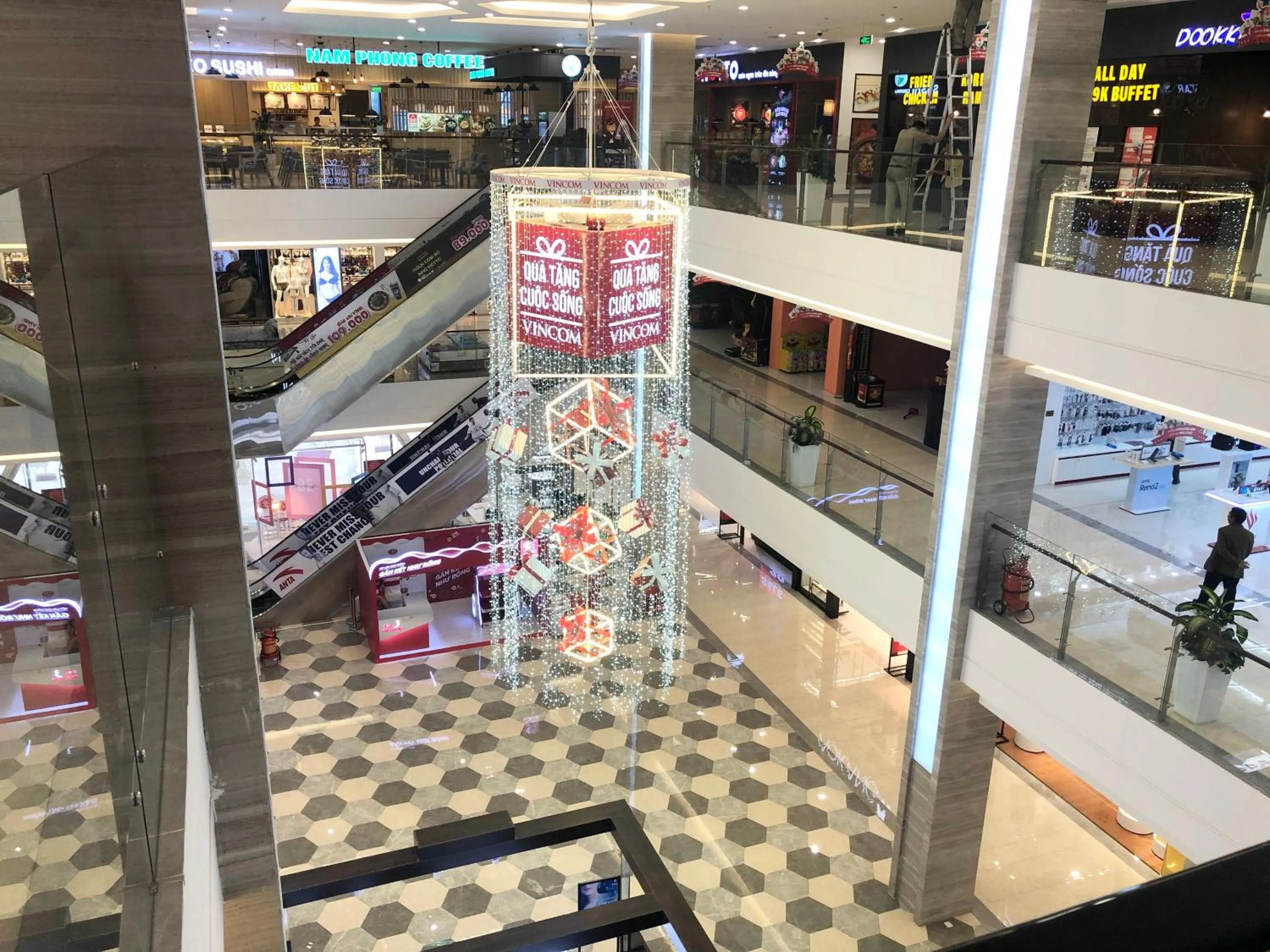 Shopping Area in Luxury Condotel 2BR Vinhomes Skylake Keangnam - Netflix free