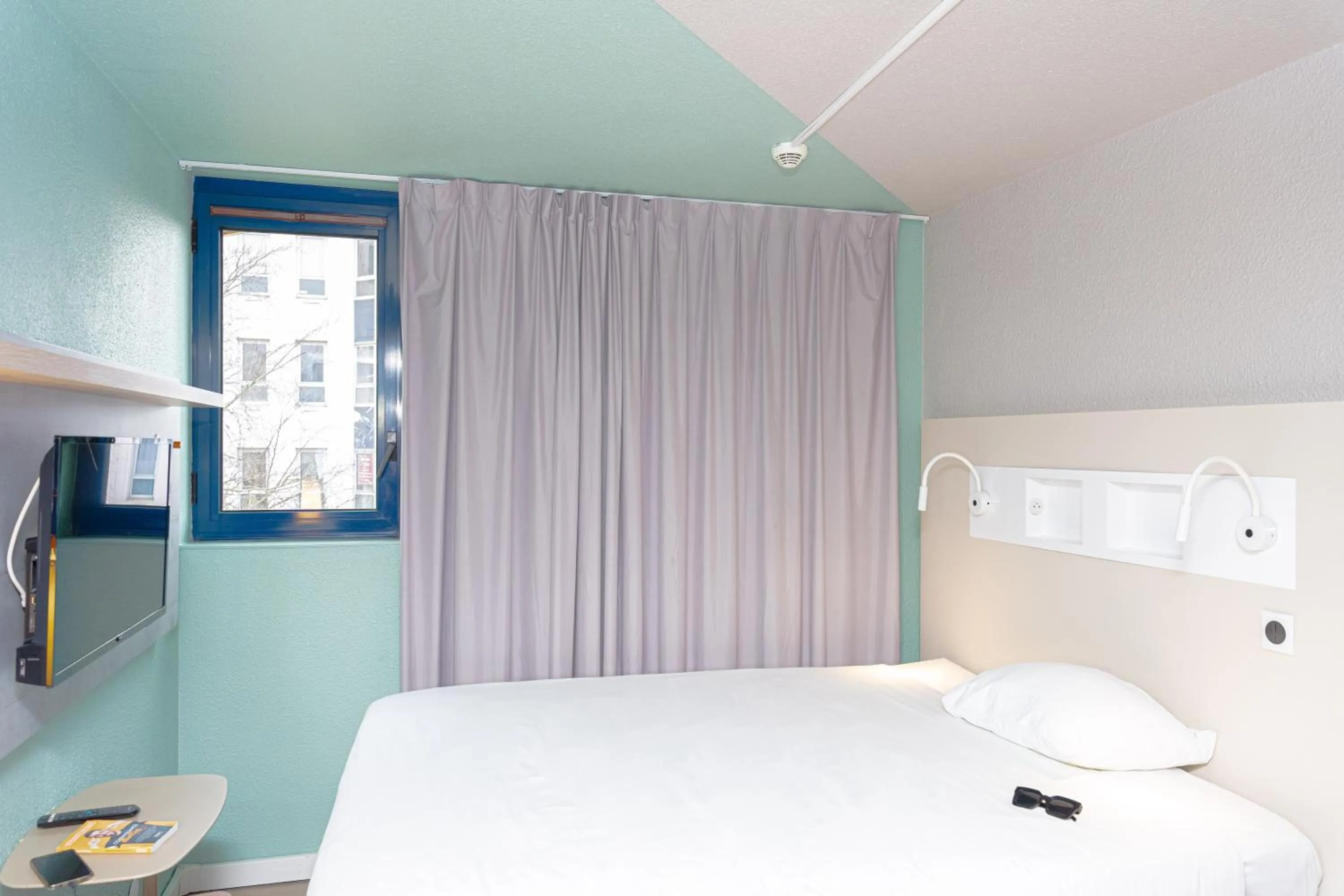 Property building, Bed in ibis budget Marne La Vallée Noisy Le Grand