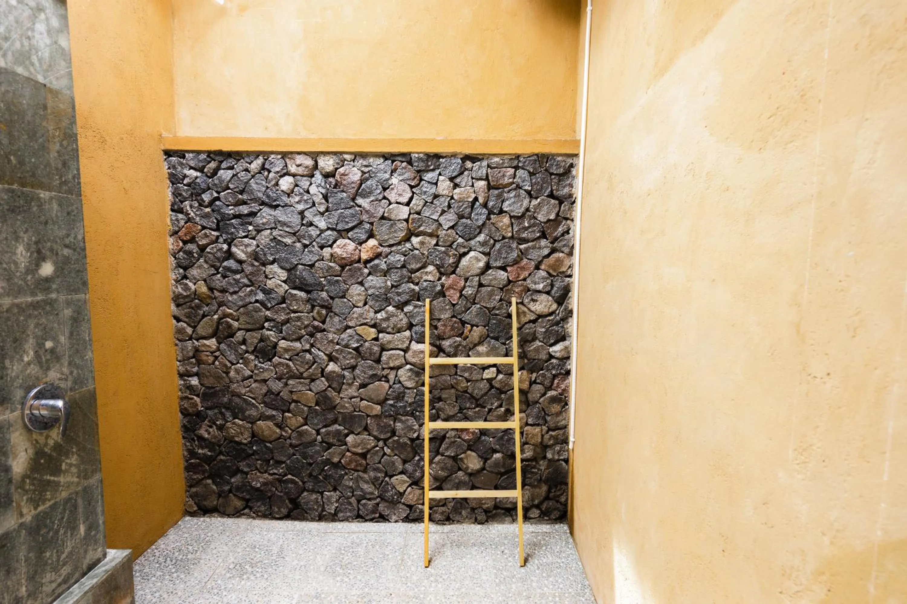 Bathroom in Damar Sanjaya Uttama