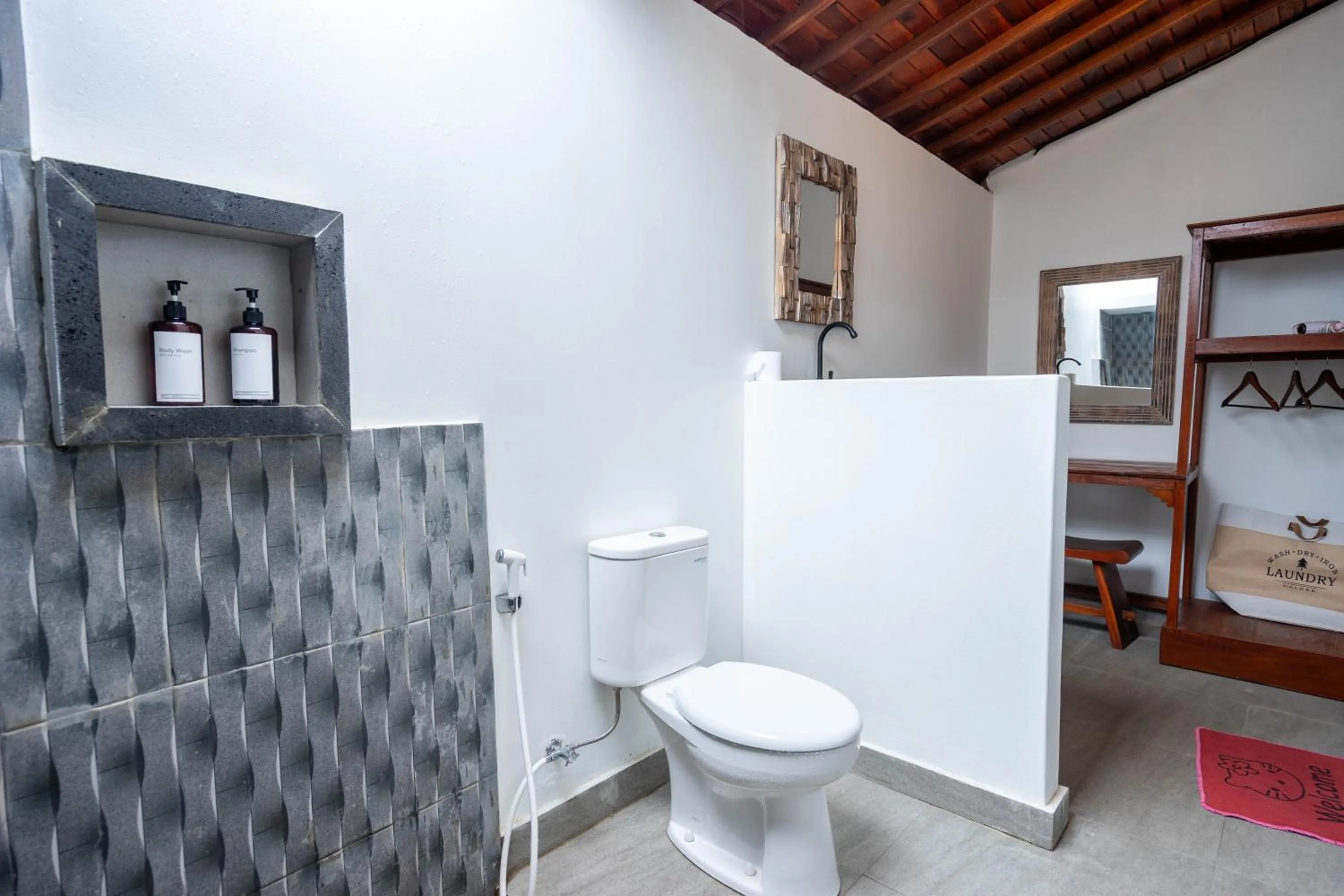 Damar Sanjaya Uttama