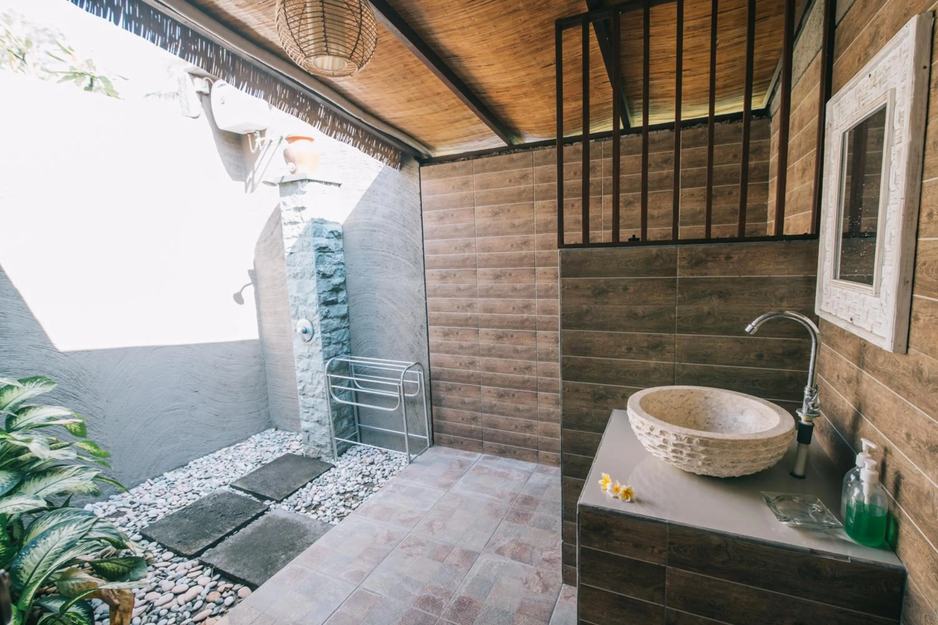 Bathroom in Damar Sanjaya Uttama