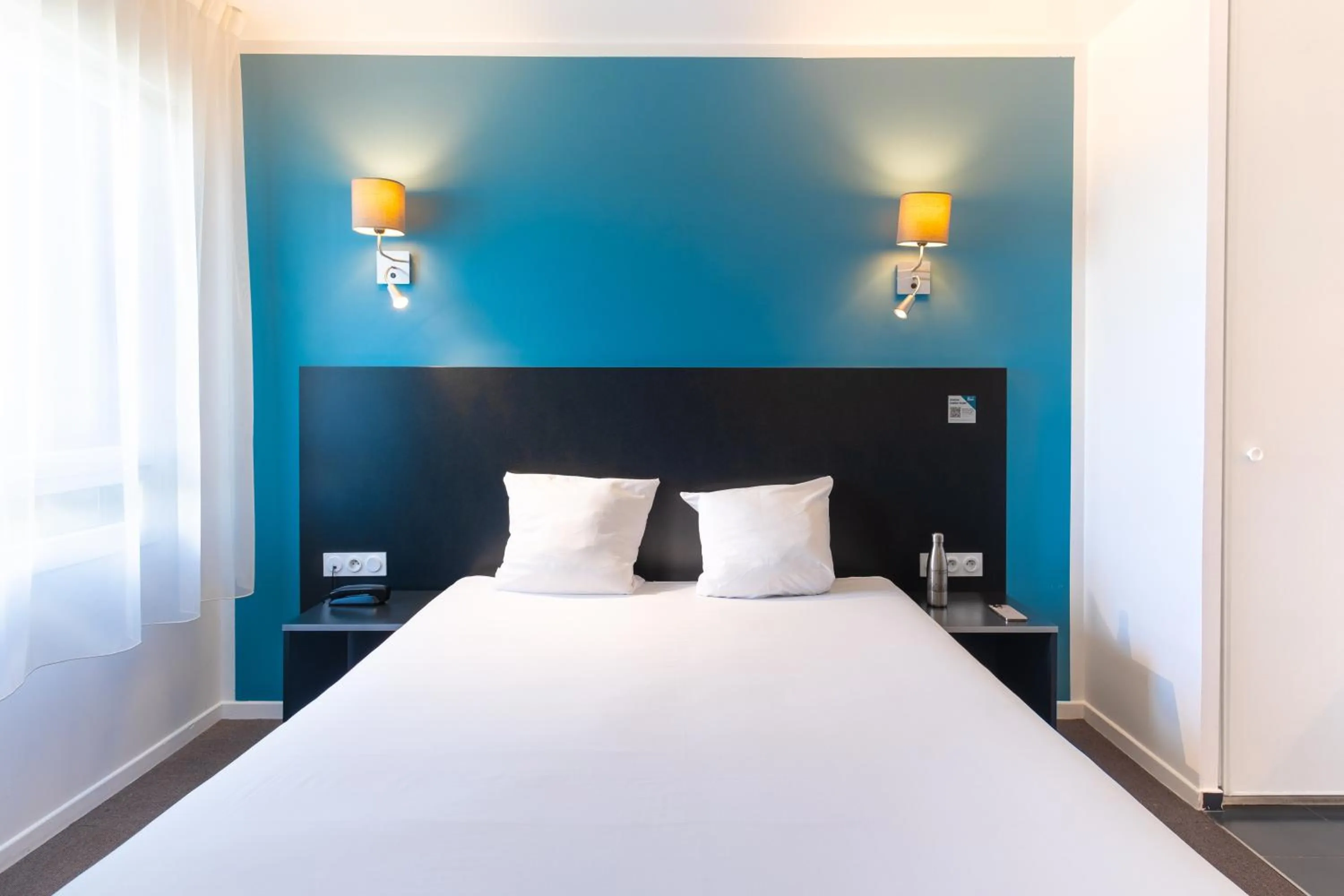 Bed in All Suites Appart Hôtel - Aéroport Paris-Orly Rungis