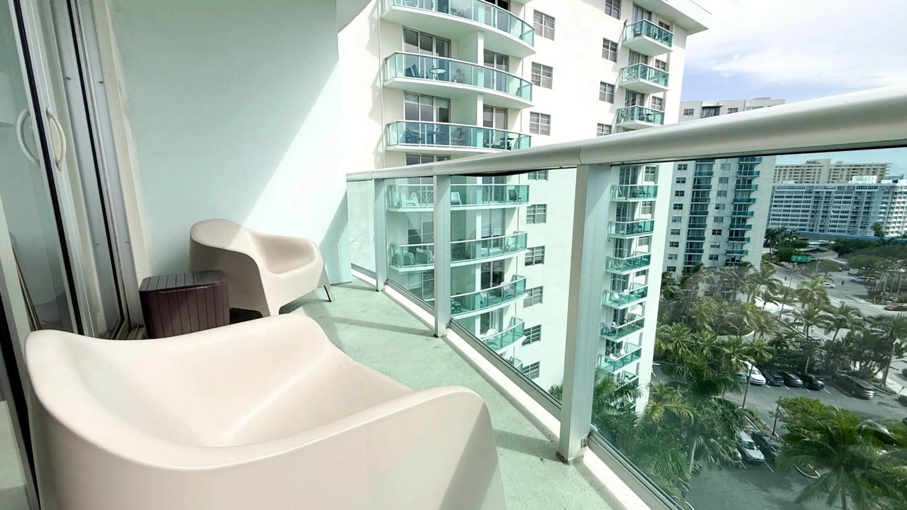Balcony/Terrace in The Tides Apartments on the beach
