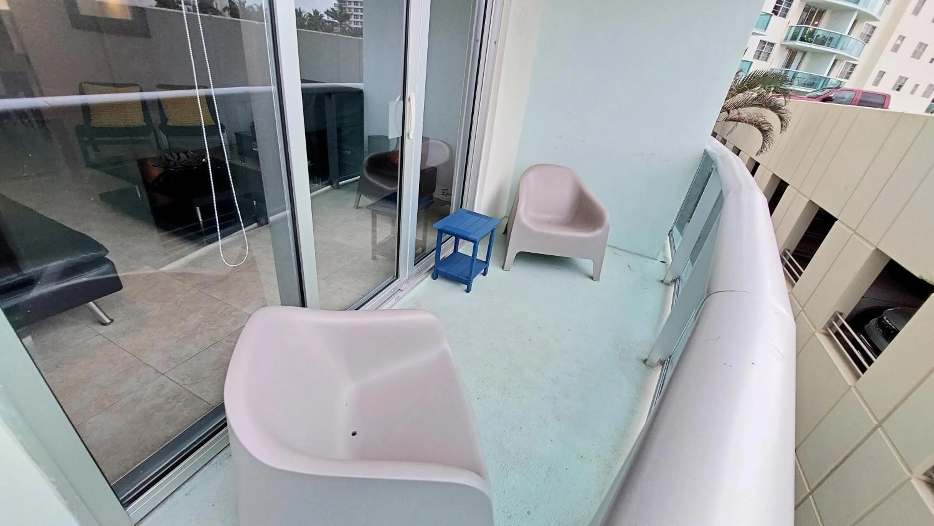 Balcony/Terrace in The Tides Apartments on the beach