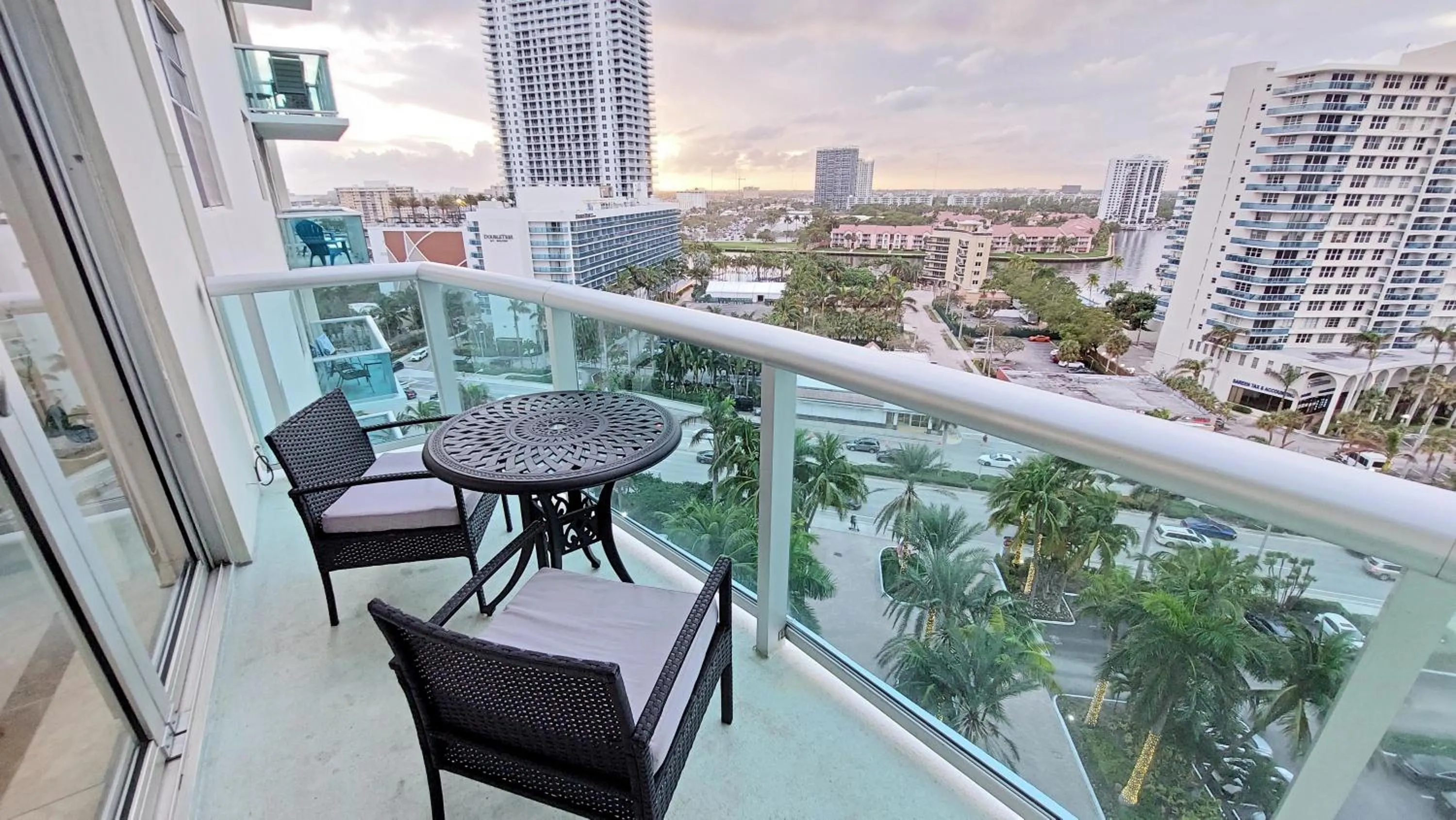 Balcony/Terrace in The Tides Apartments on the beach