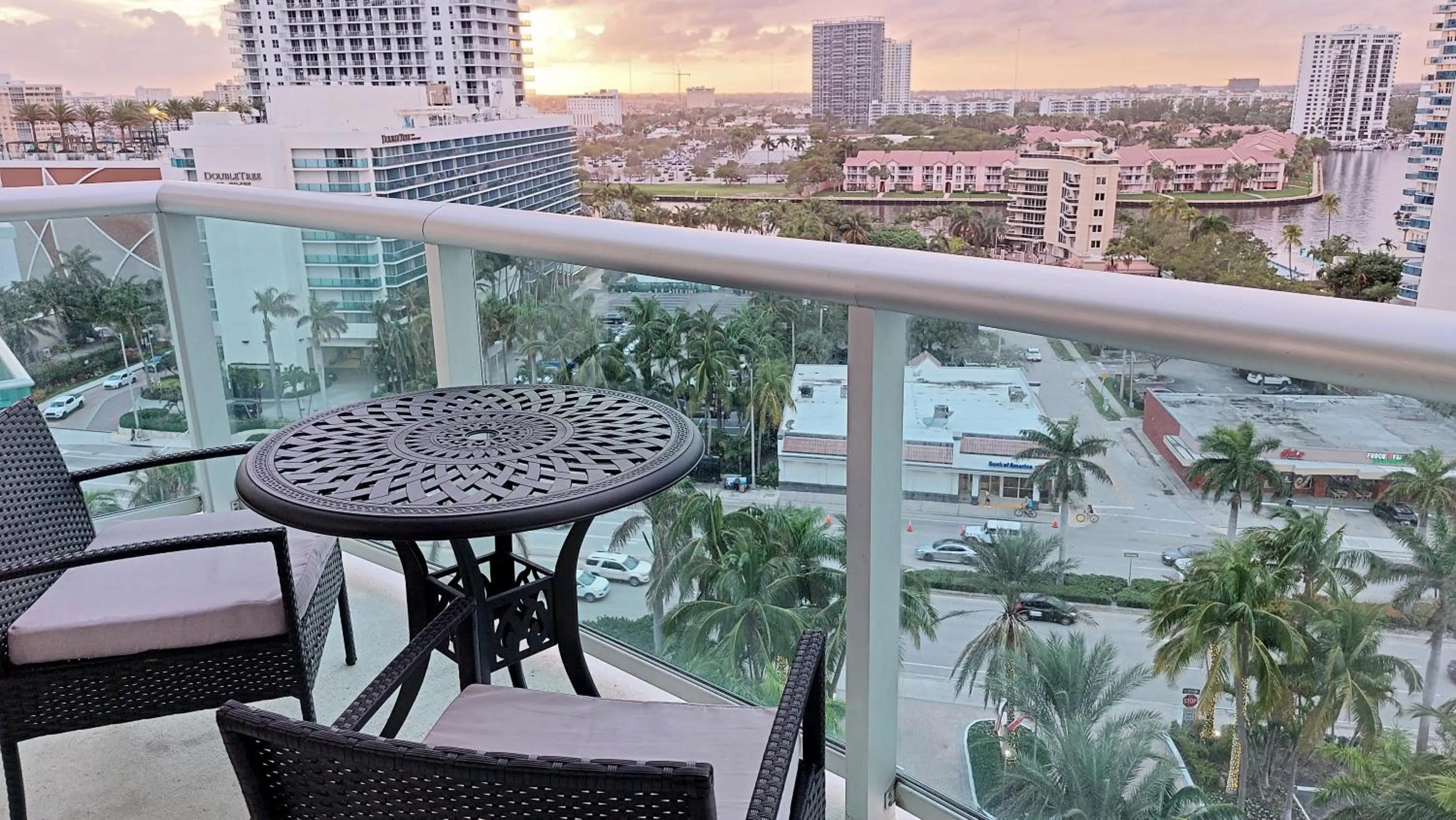 Balcony/Terrace in The Tides Apartments on the beach