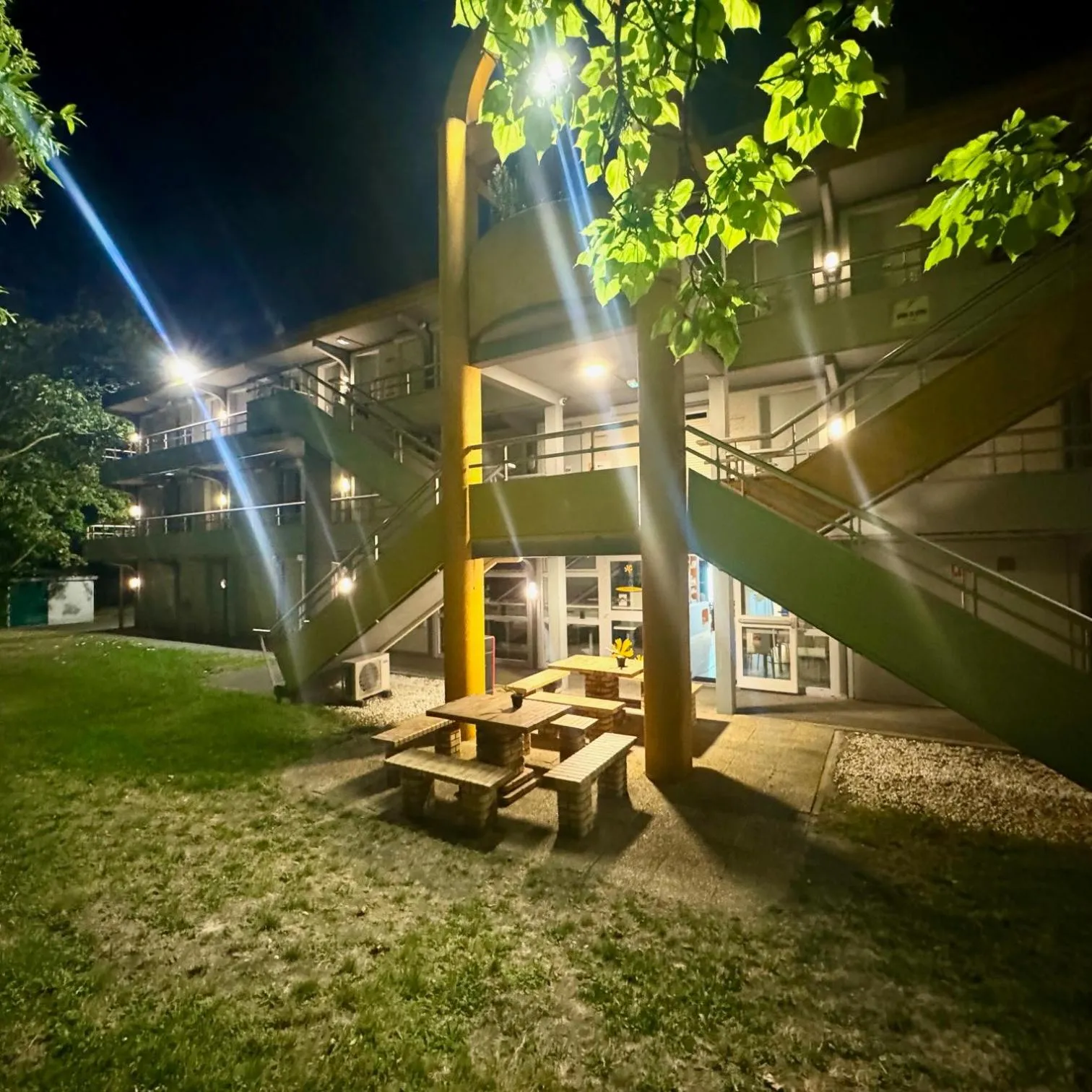 Night in Premiere Classe St Quentin en Yvelines Elancourt