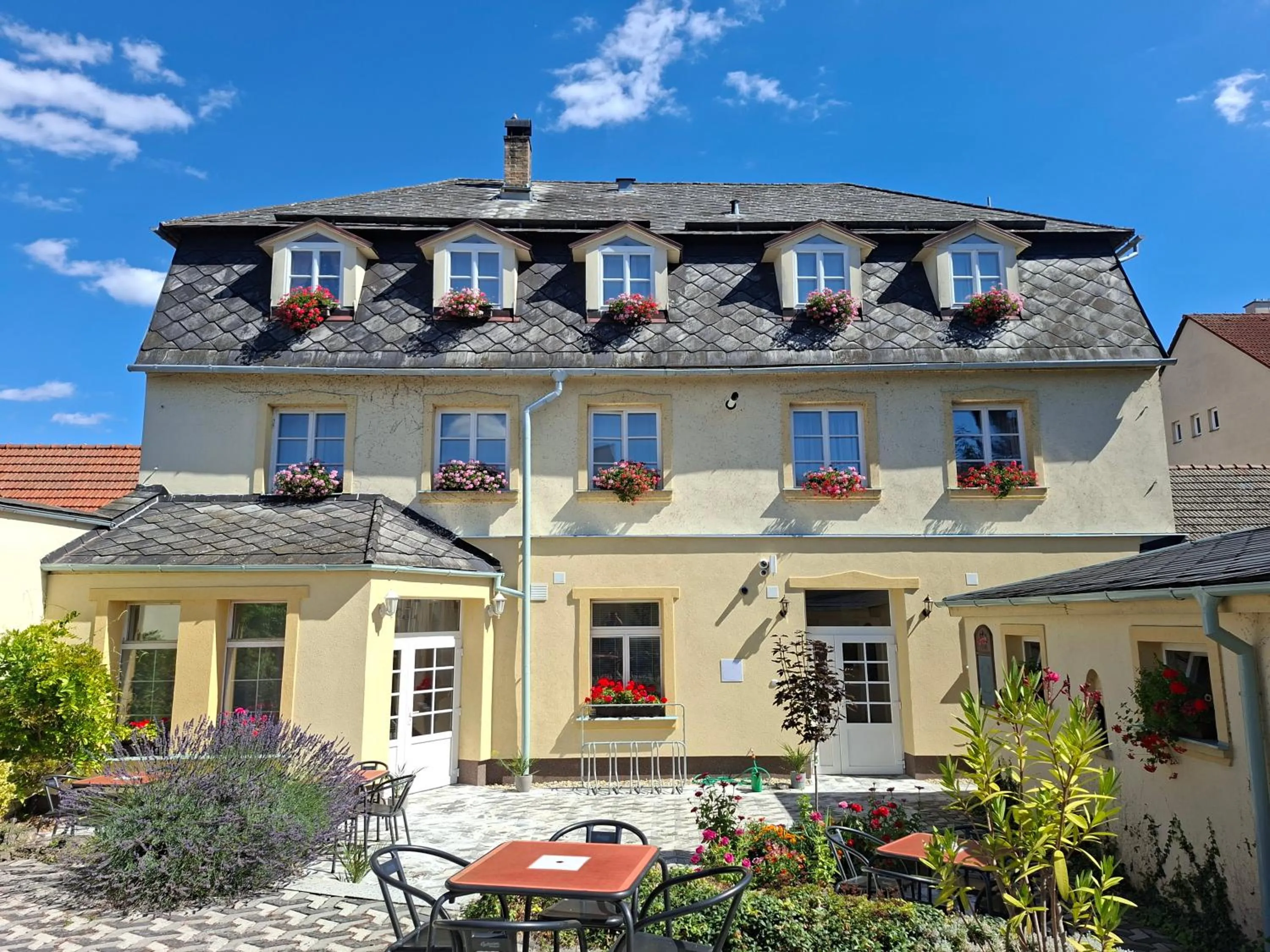 Property building in Hotel Alster