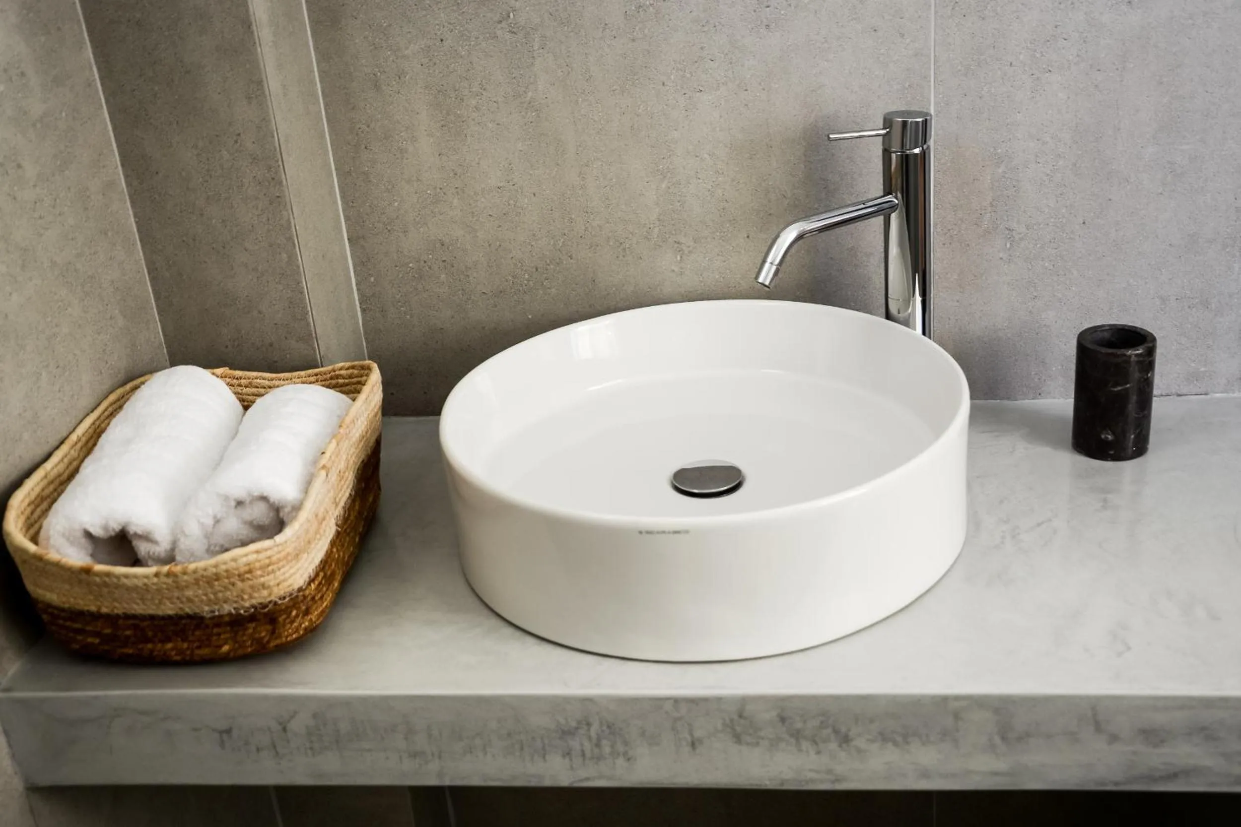 Solarium in Pharos Apartments