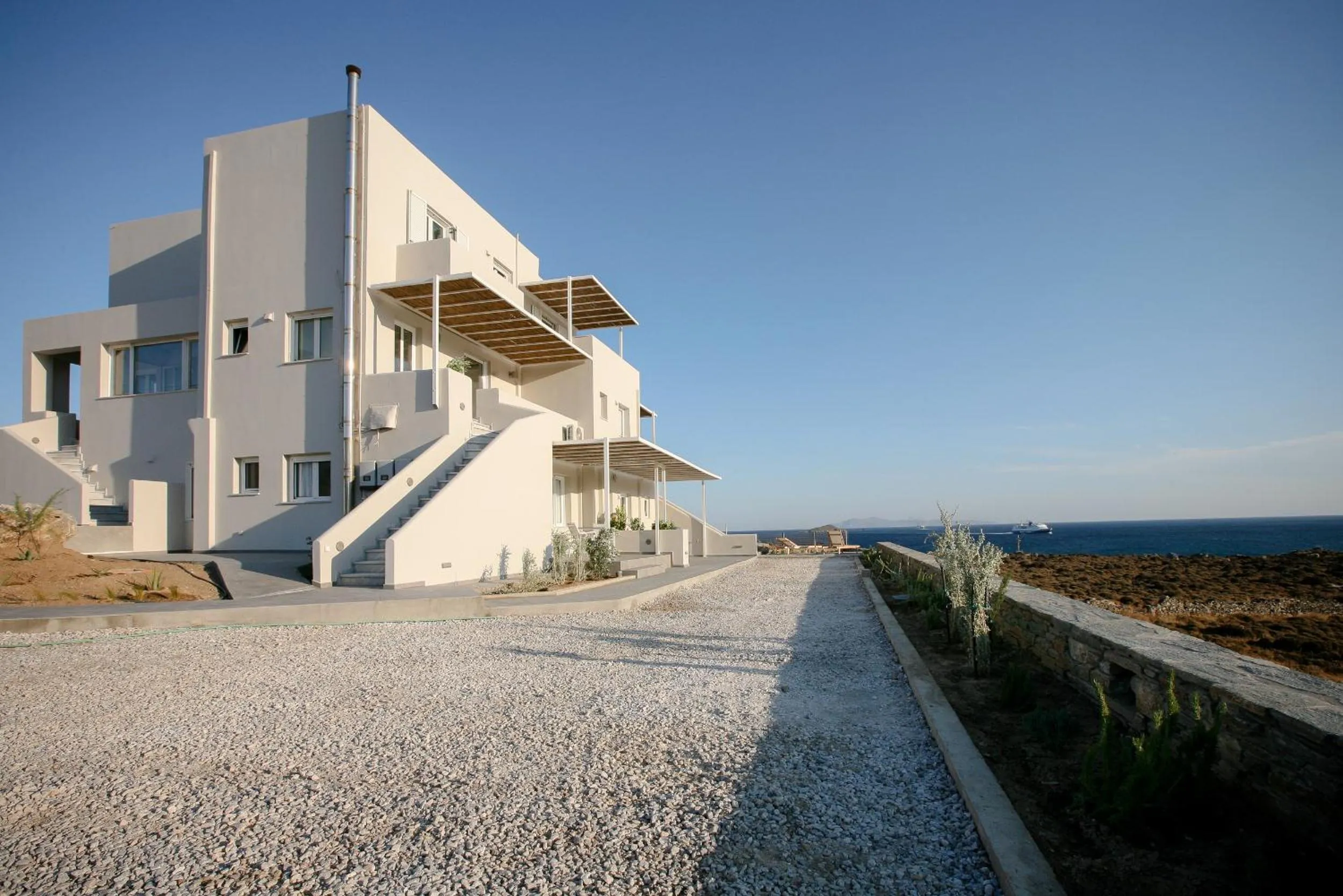 Facade/entrance in Pharos Apartments