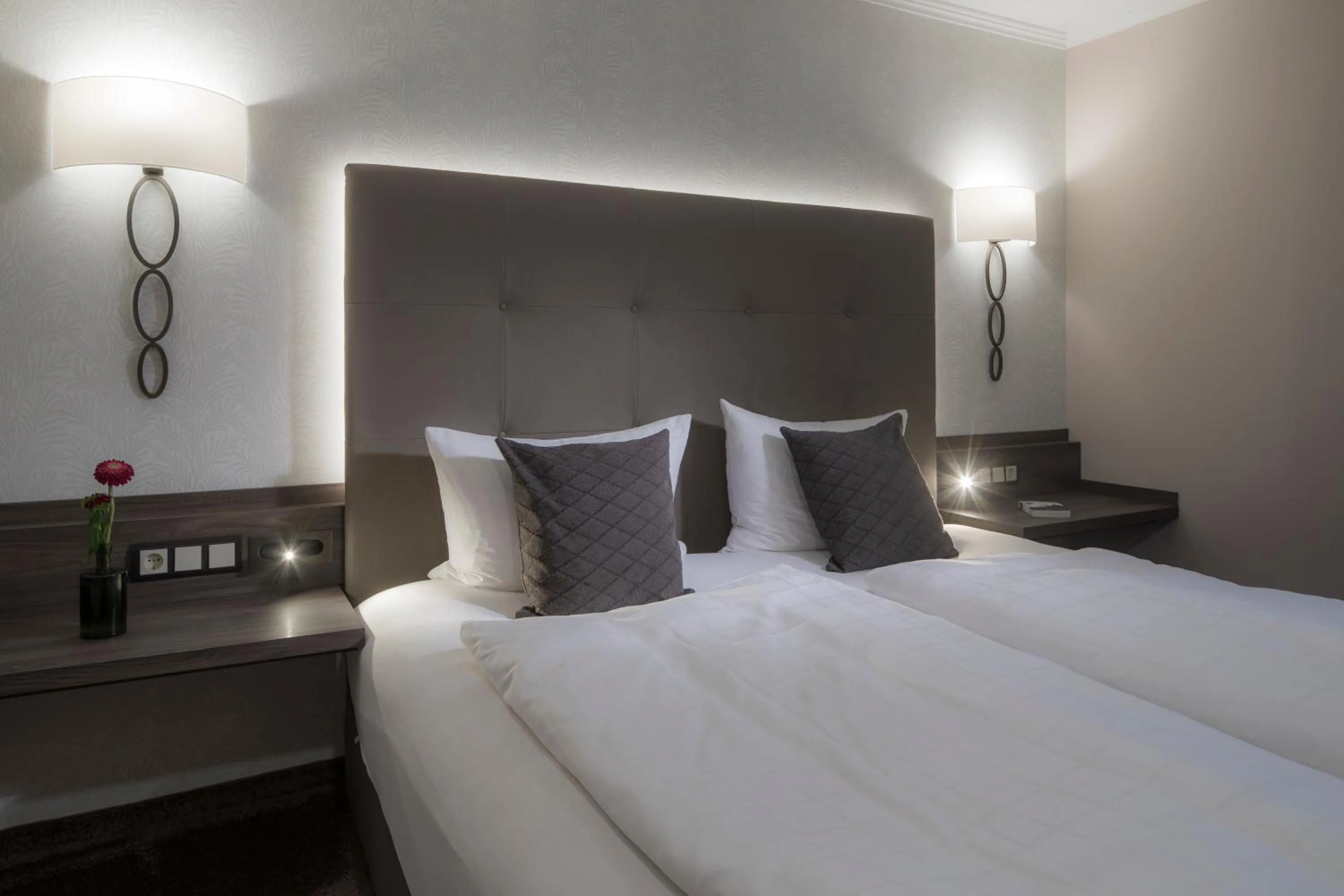 Bed in Hotel Menge "An der Schlacht"