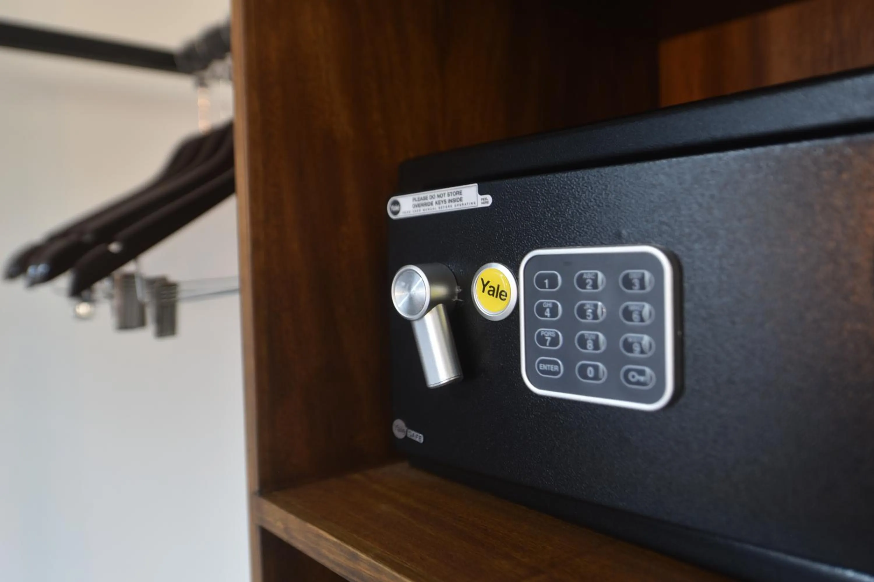 safe in Hangar Select Aeropuerto Guadalajara