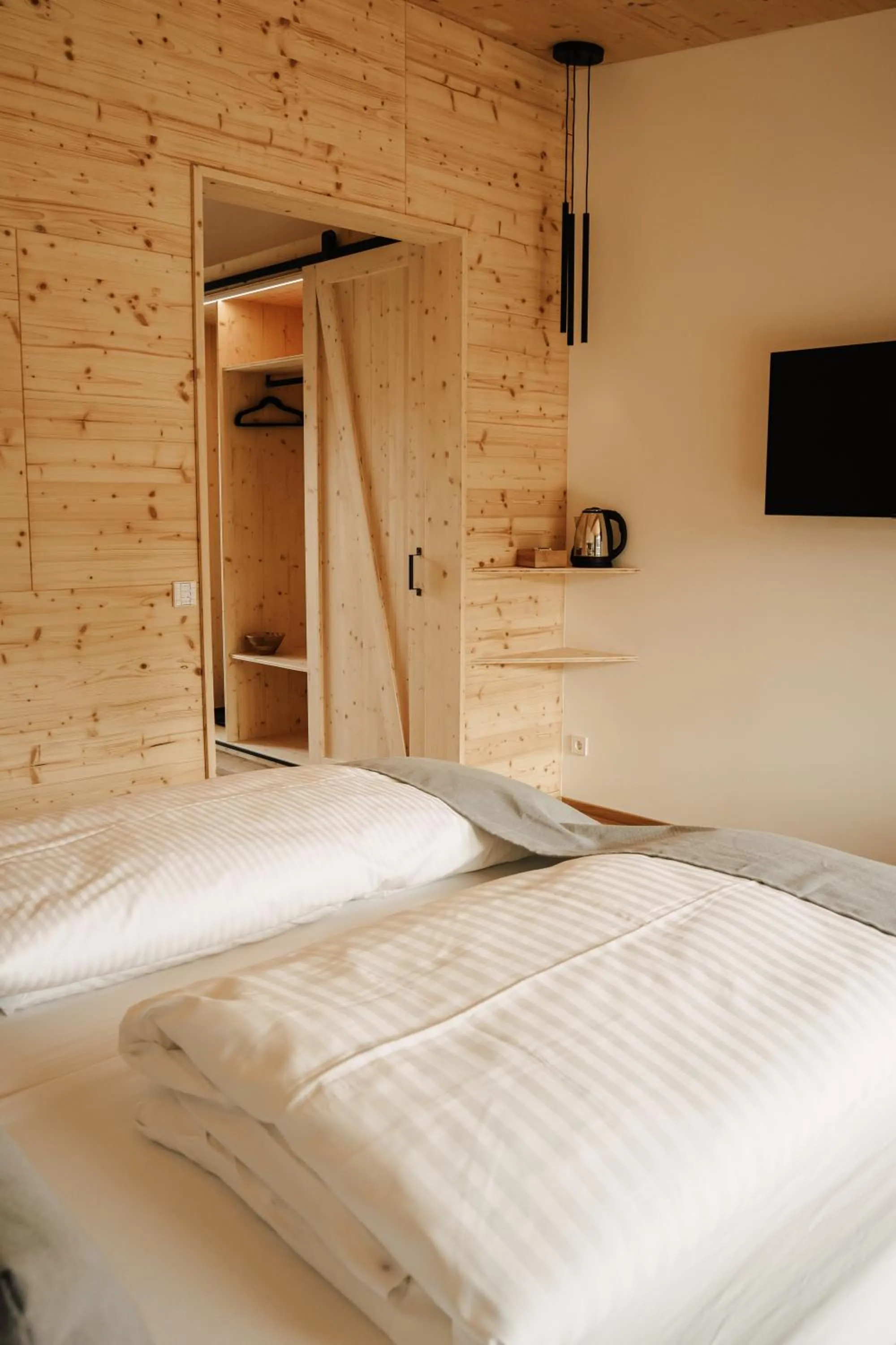 Photo of the whole room, Bed in Landhaus Engel