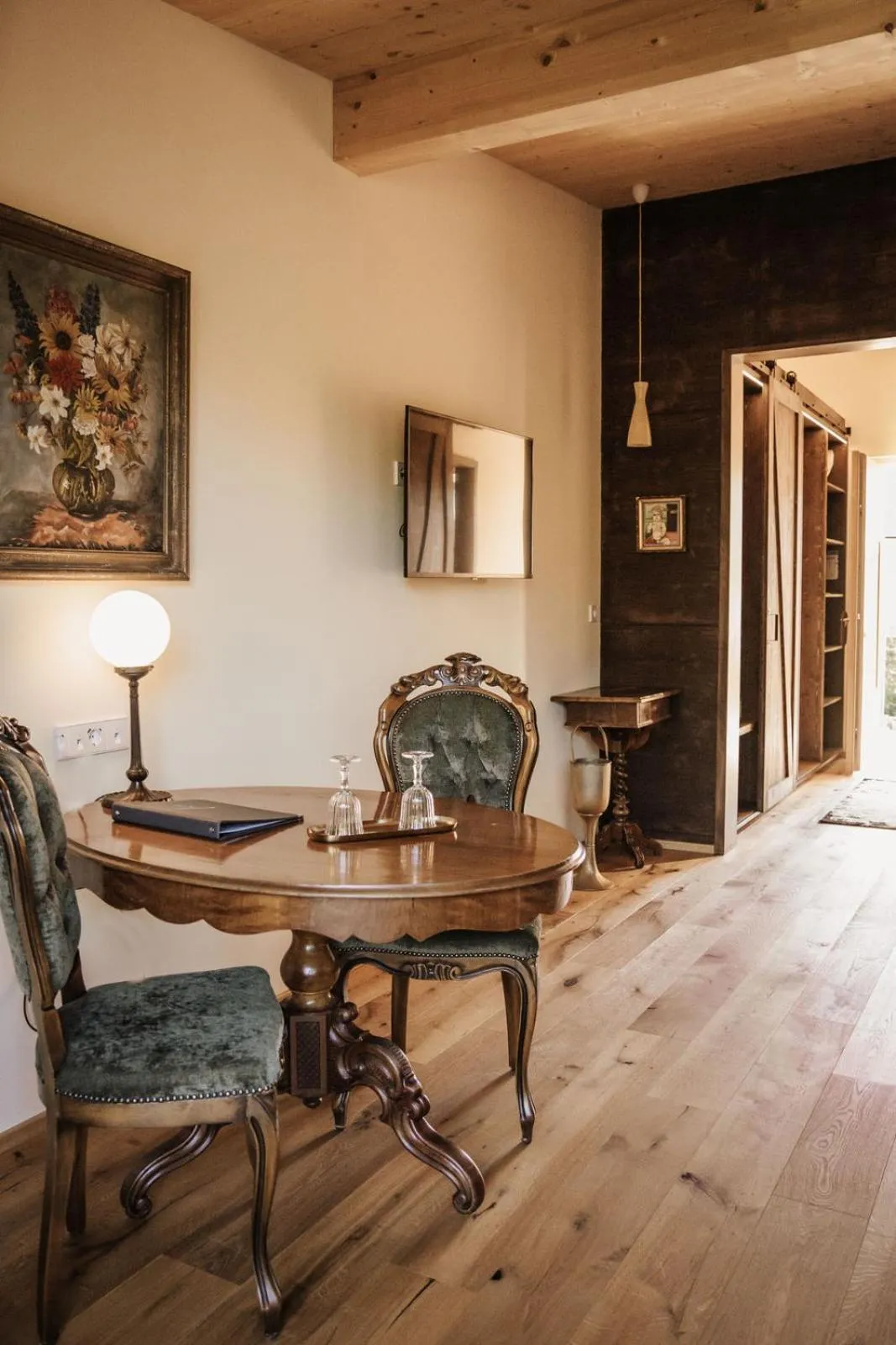 Photo of the whole room in Landhaus Engel