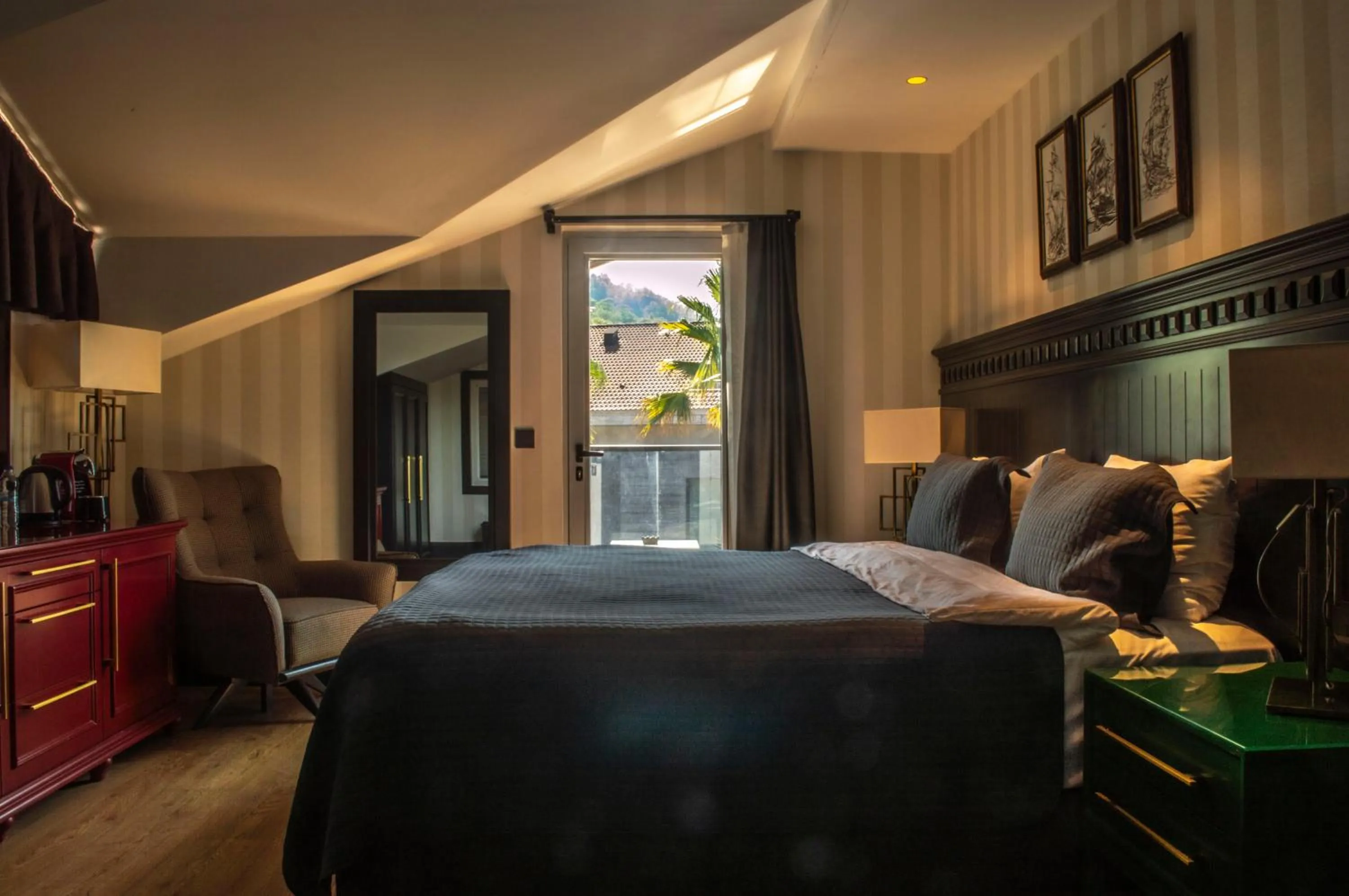 Coffee/tea facilities, Bed in Hotel Marina Bay Göcek