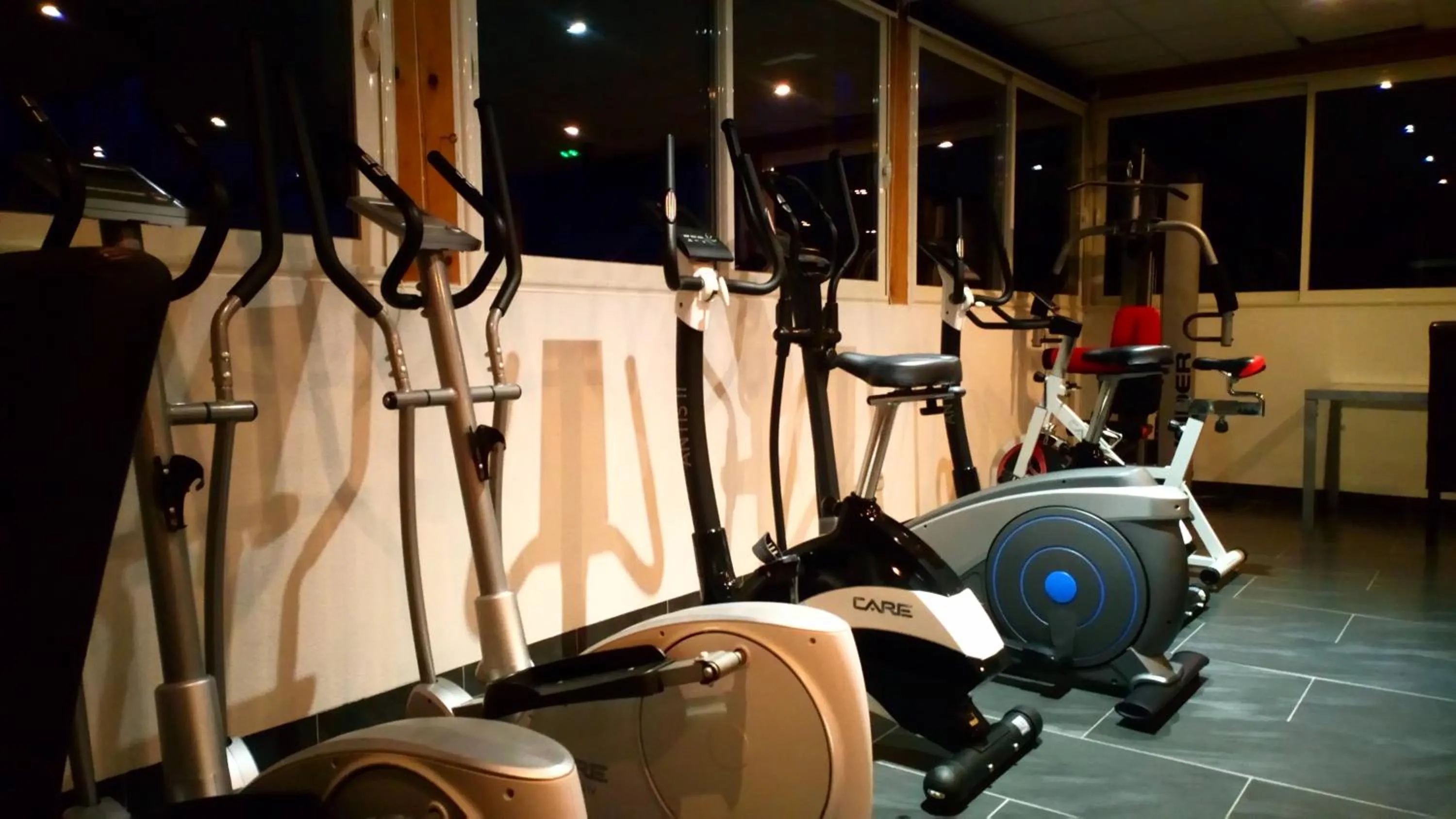 Fitness centre/facilities in Brit Hotel Confort Hélios Agde