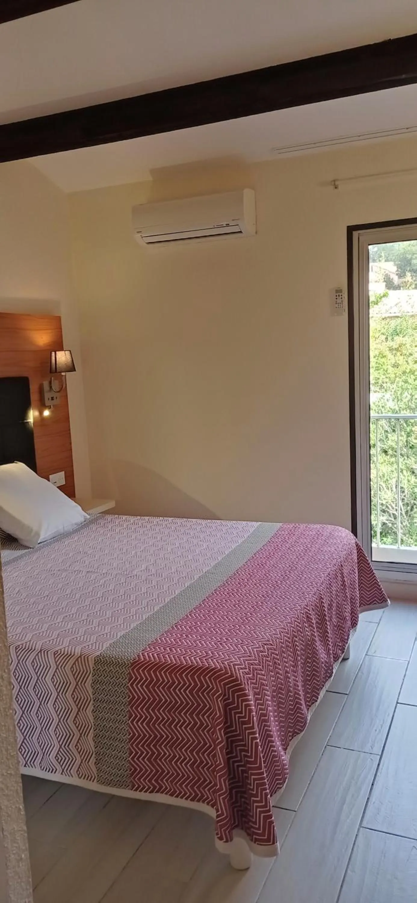 Bedroom, Bed in Brit Hotel Confort Hélios Agde