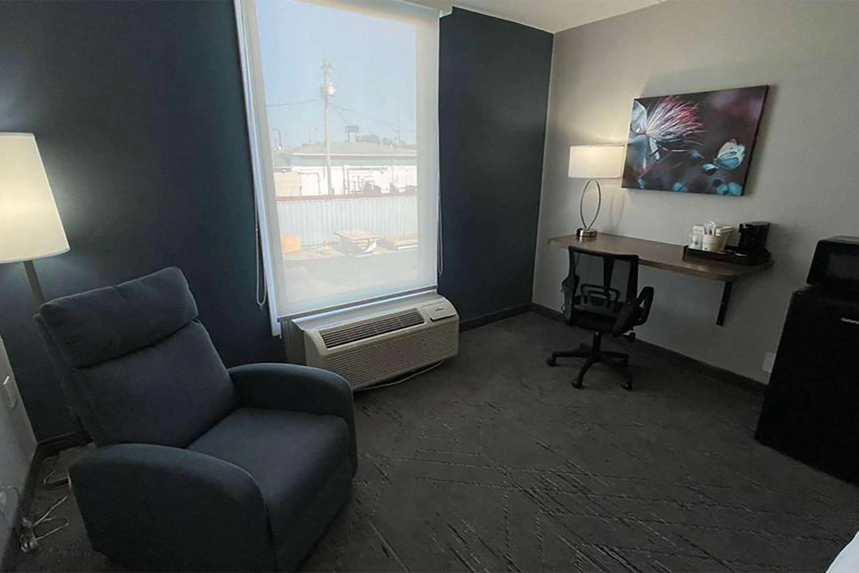 Photo of the whole room in Days Inn & Suites by Wyndham Springfield OH