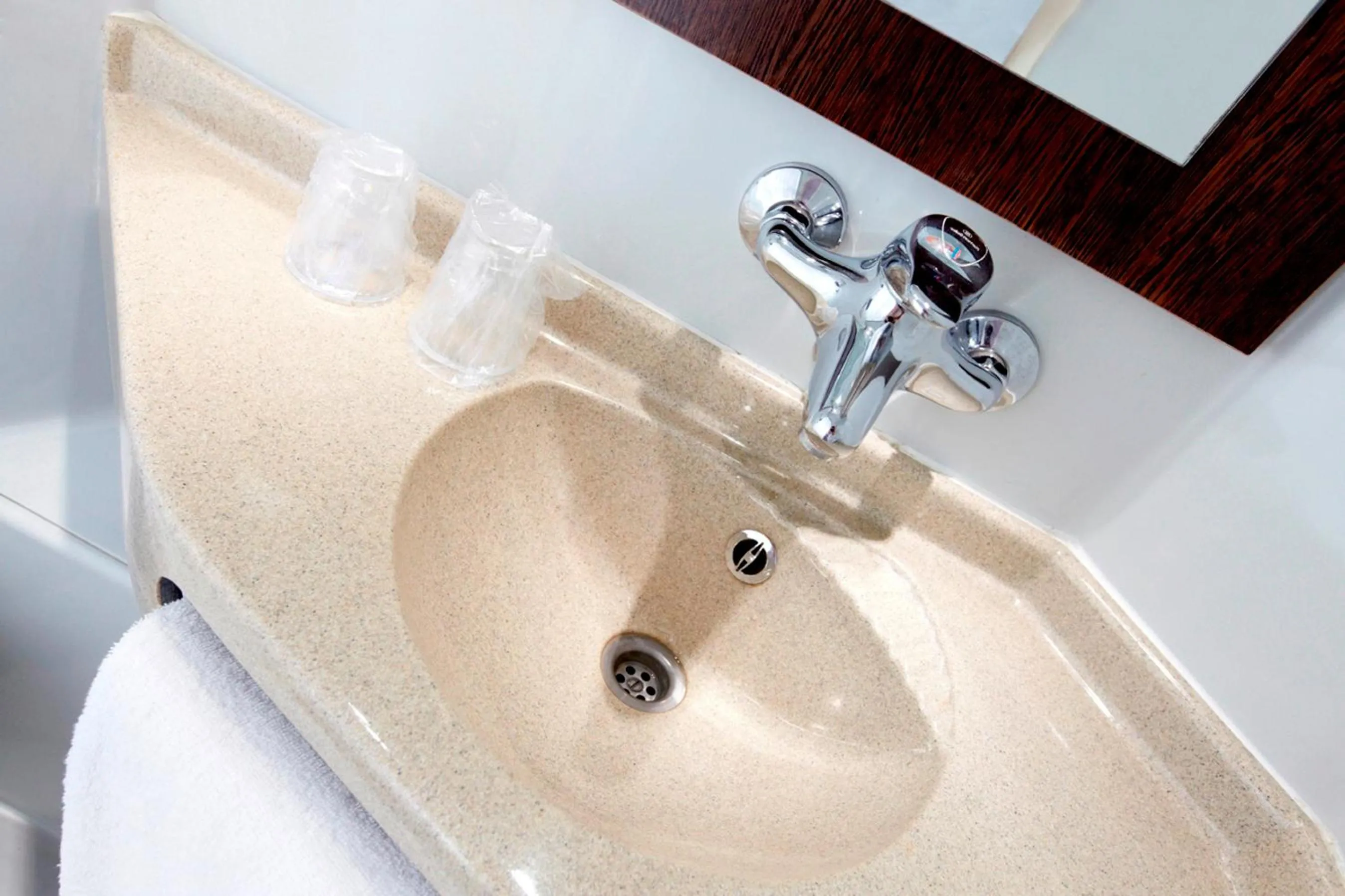 Bathroom in Premiere Classe Dunkerque Saint Pol Sur Mer