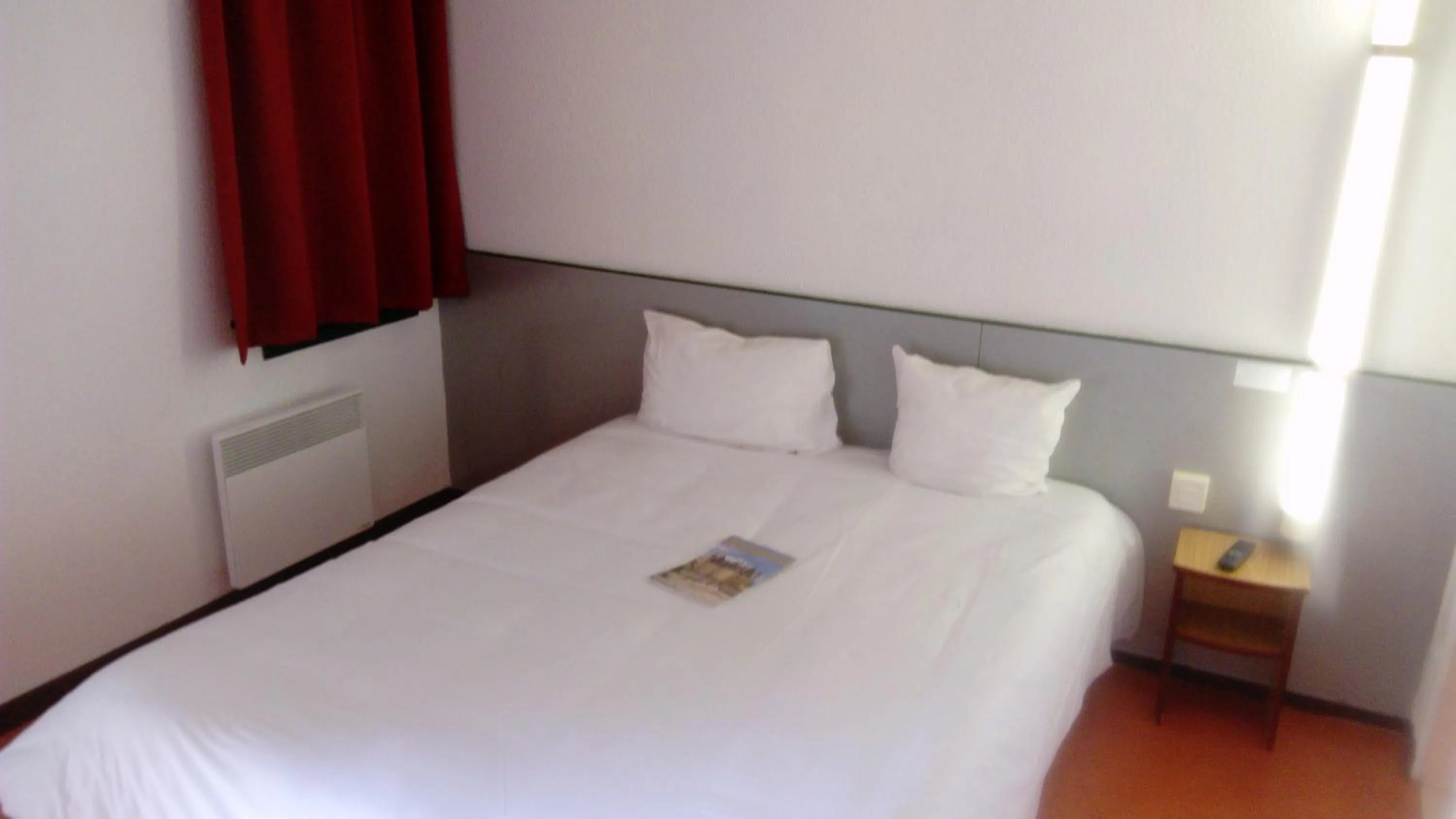 Bed in Premiere Classe Périgueux - Boulazac