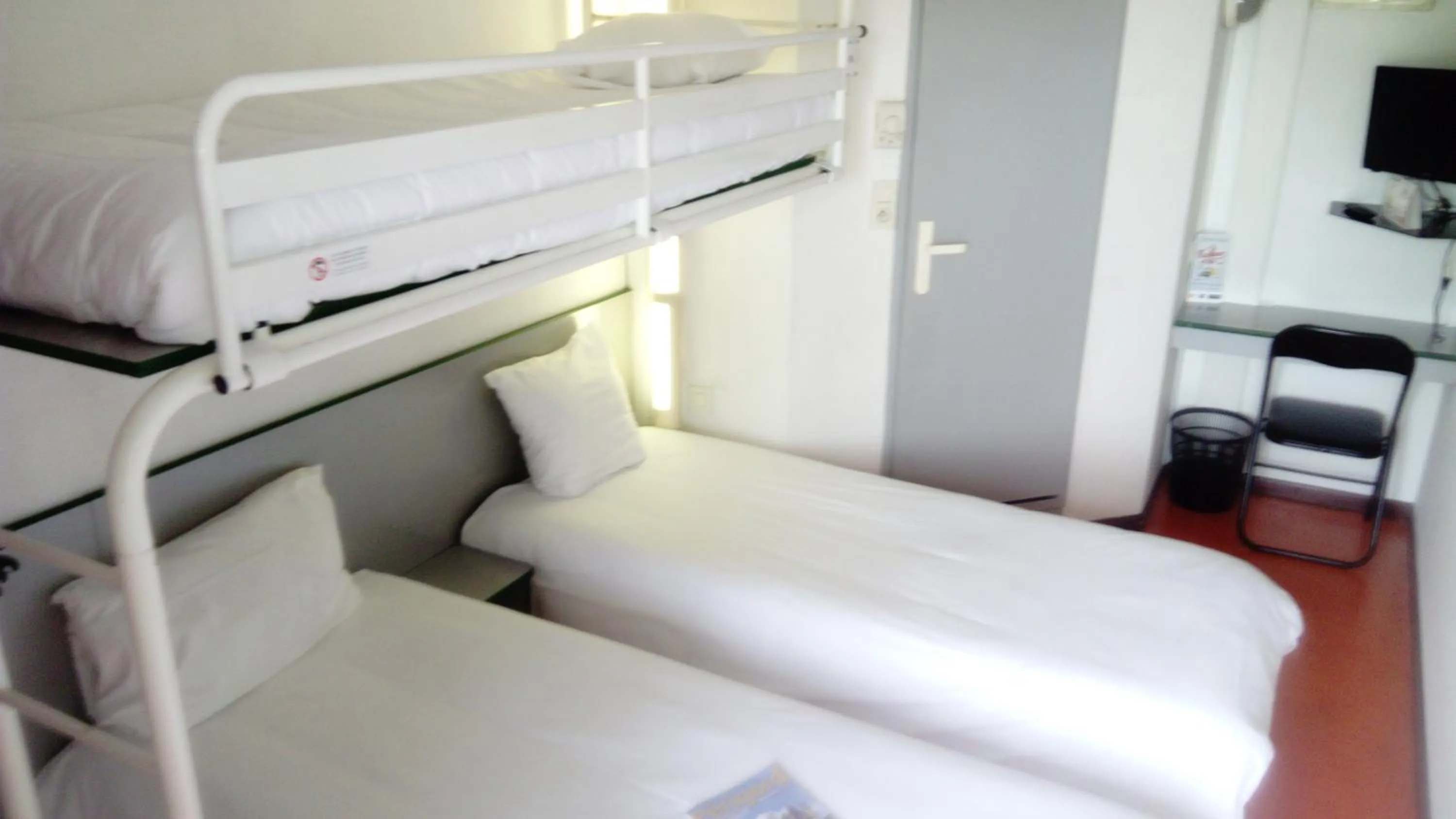 bunk bed in Premiere Classe Périgueux - Boulazac