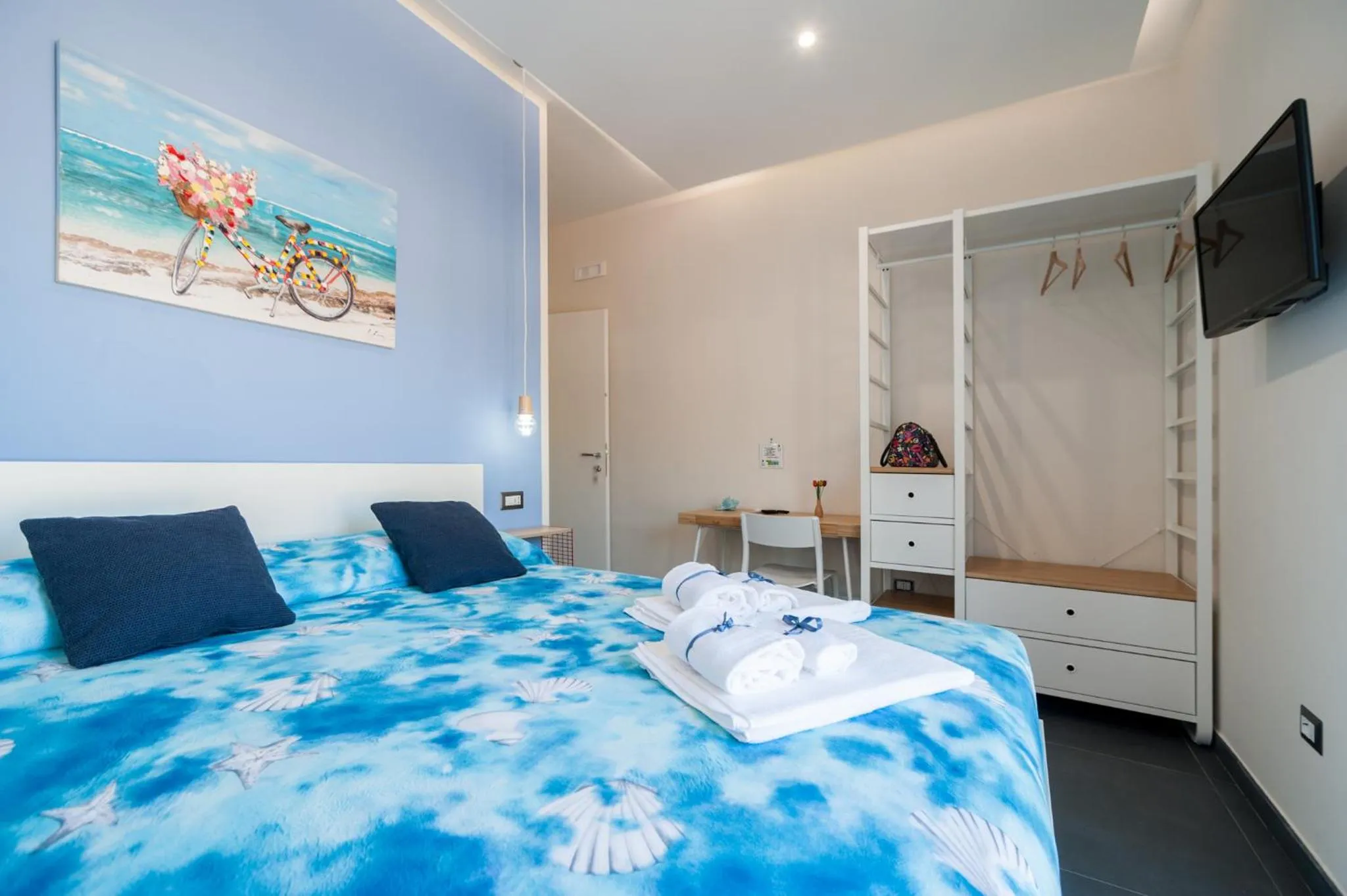 Bed in Attico Oltremare B&B