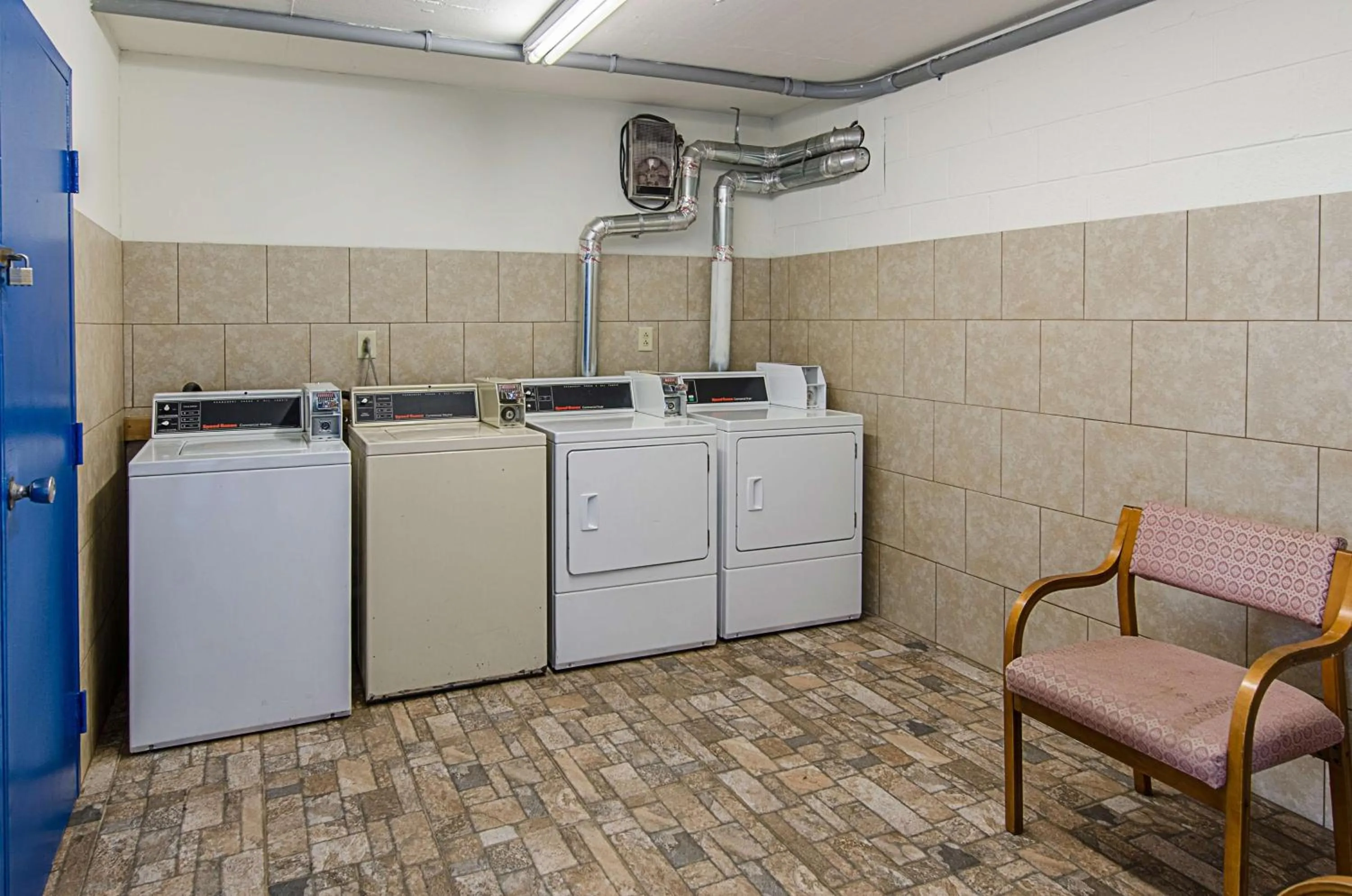 laundry in Motel 6-Staunton, VA