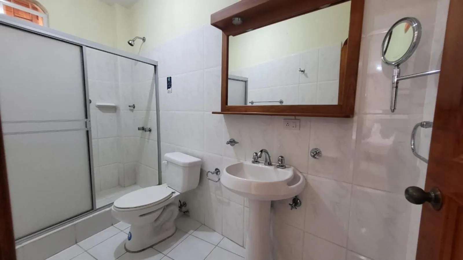 Bathroom in Hotel Del Sol Galapagos