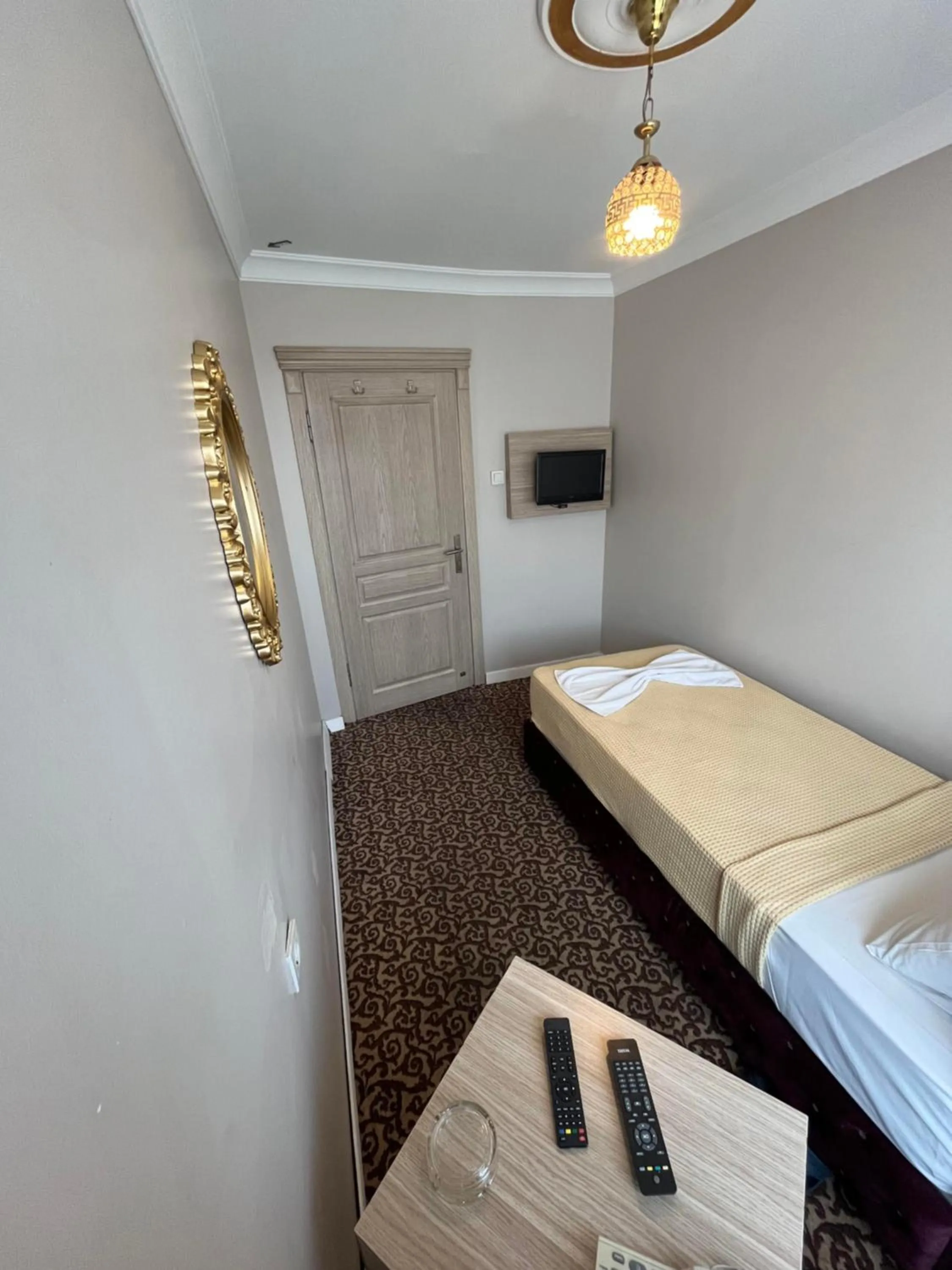 Photo of the whole room in Metropol hotel 2