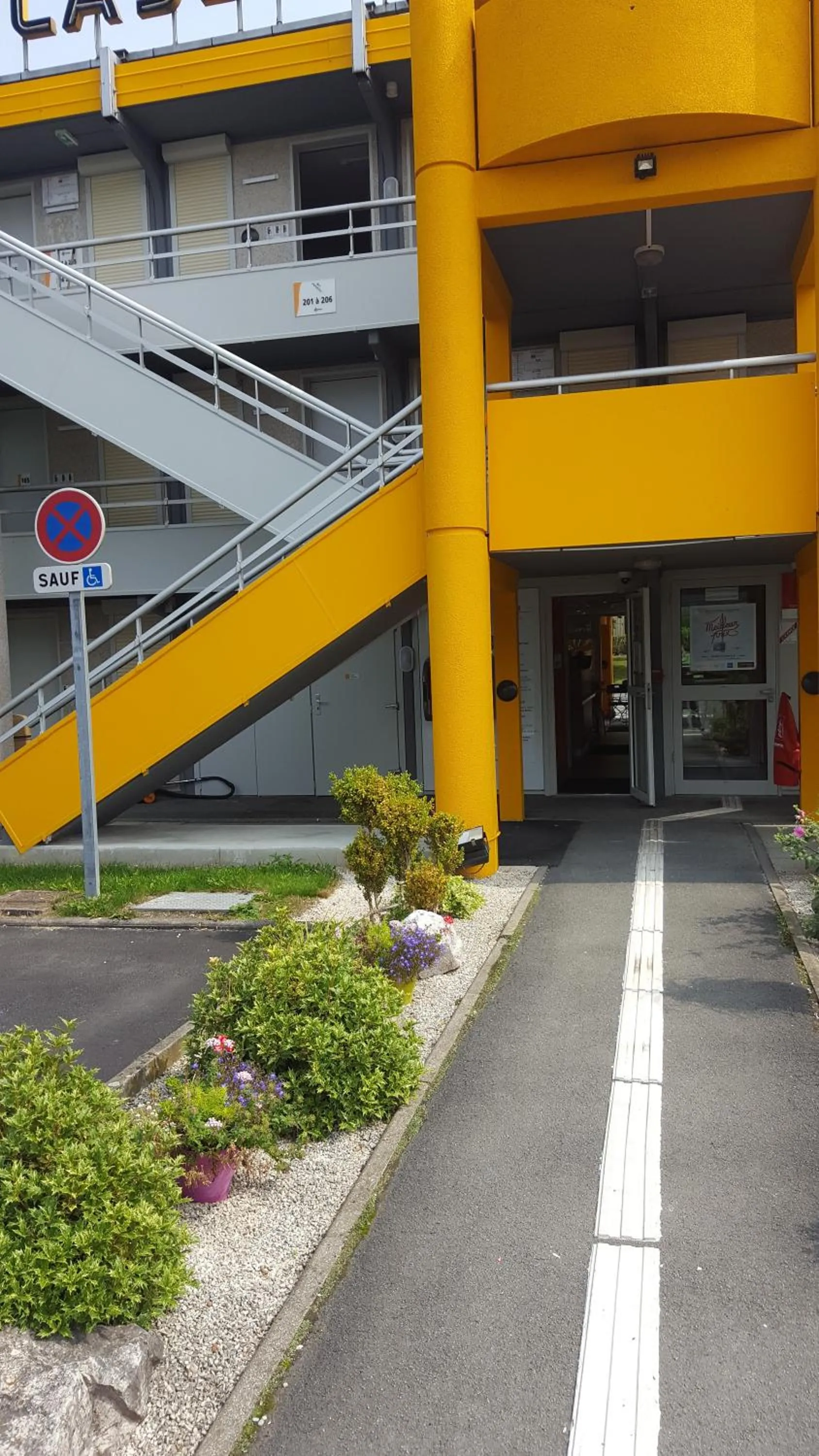 Property building in Premiere Classe Lille Sud - Seclin