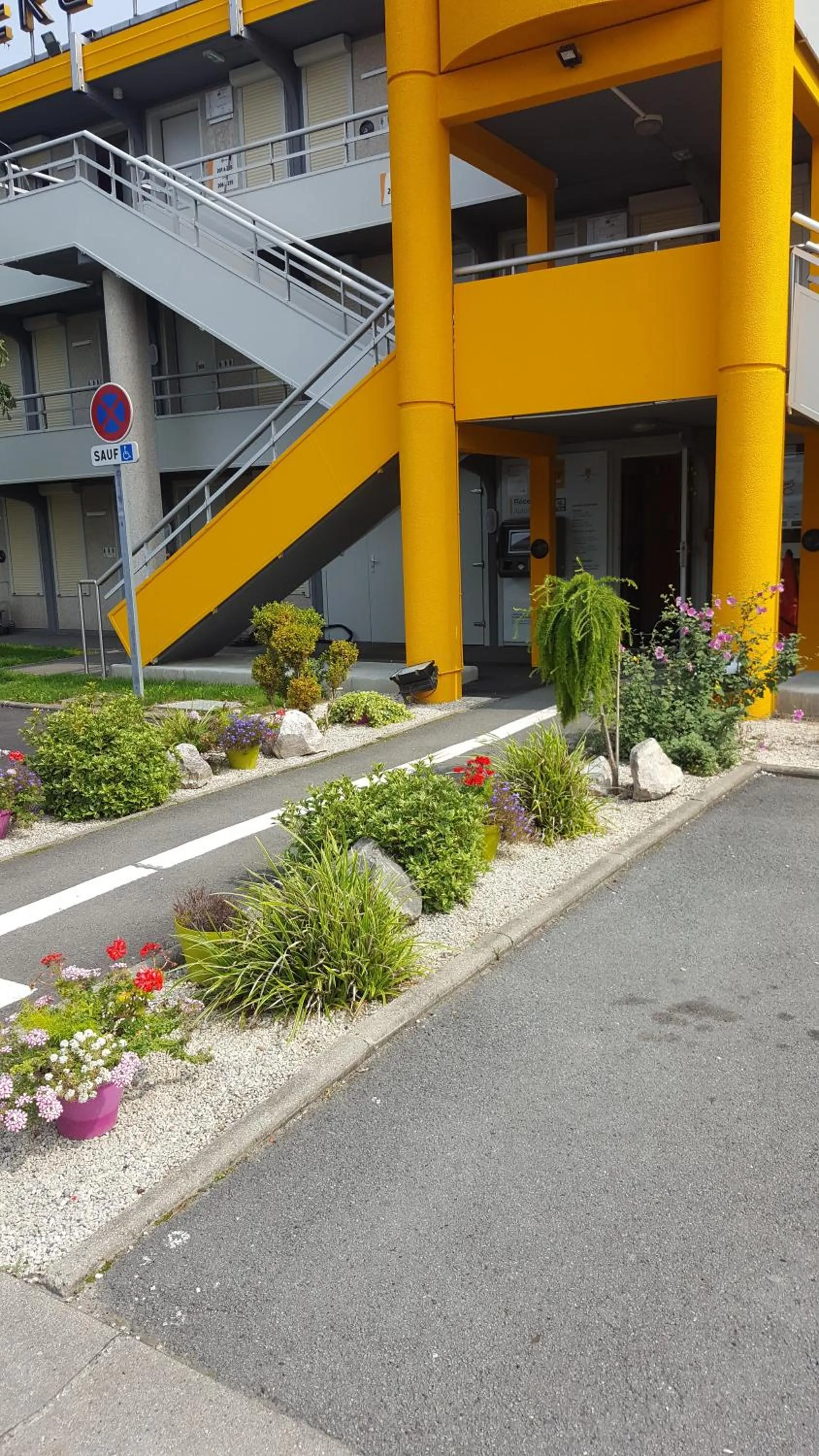 Property building in Premiere Classe Lille Sud - Seclin