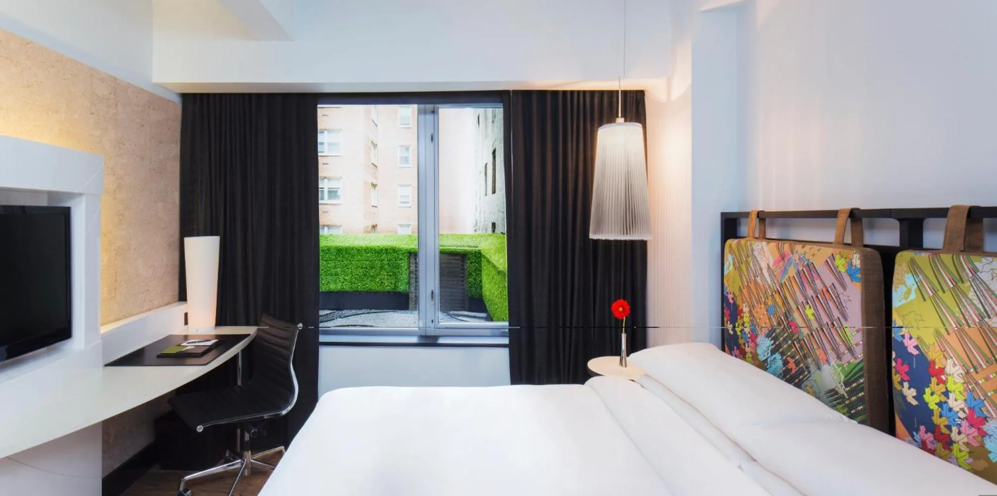 Photo of the whole room, Bed in Hyatt Union Square New York