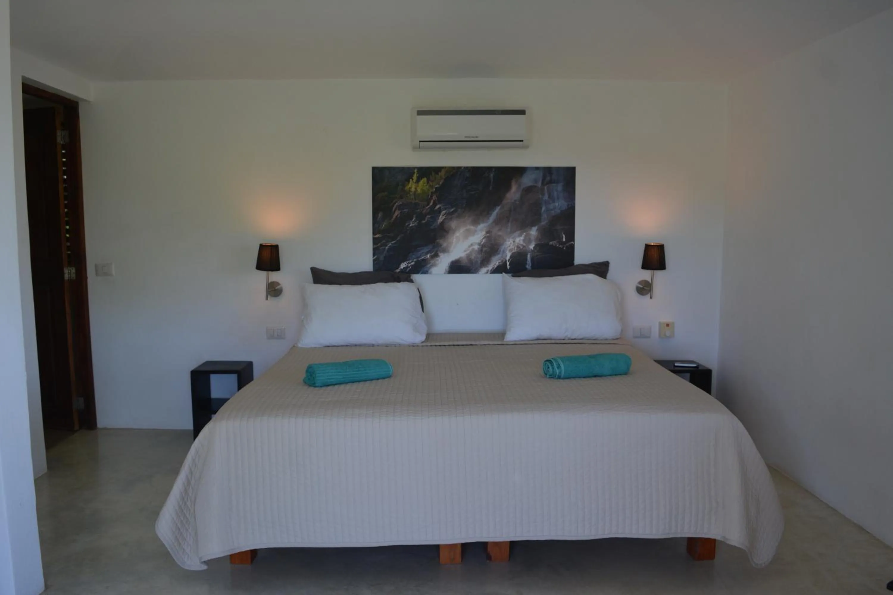 Photo of the whole room, Bed in Villa Noria