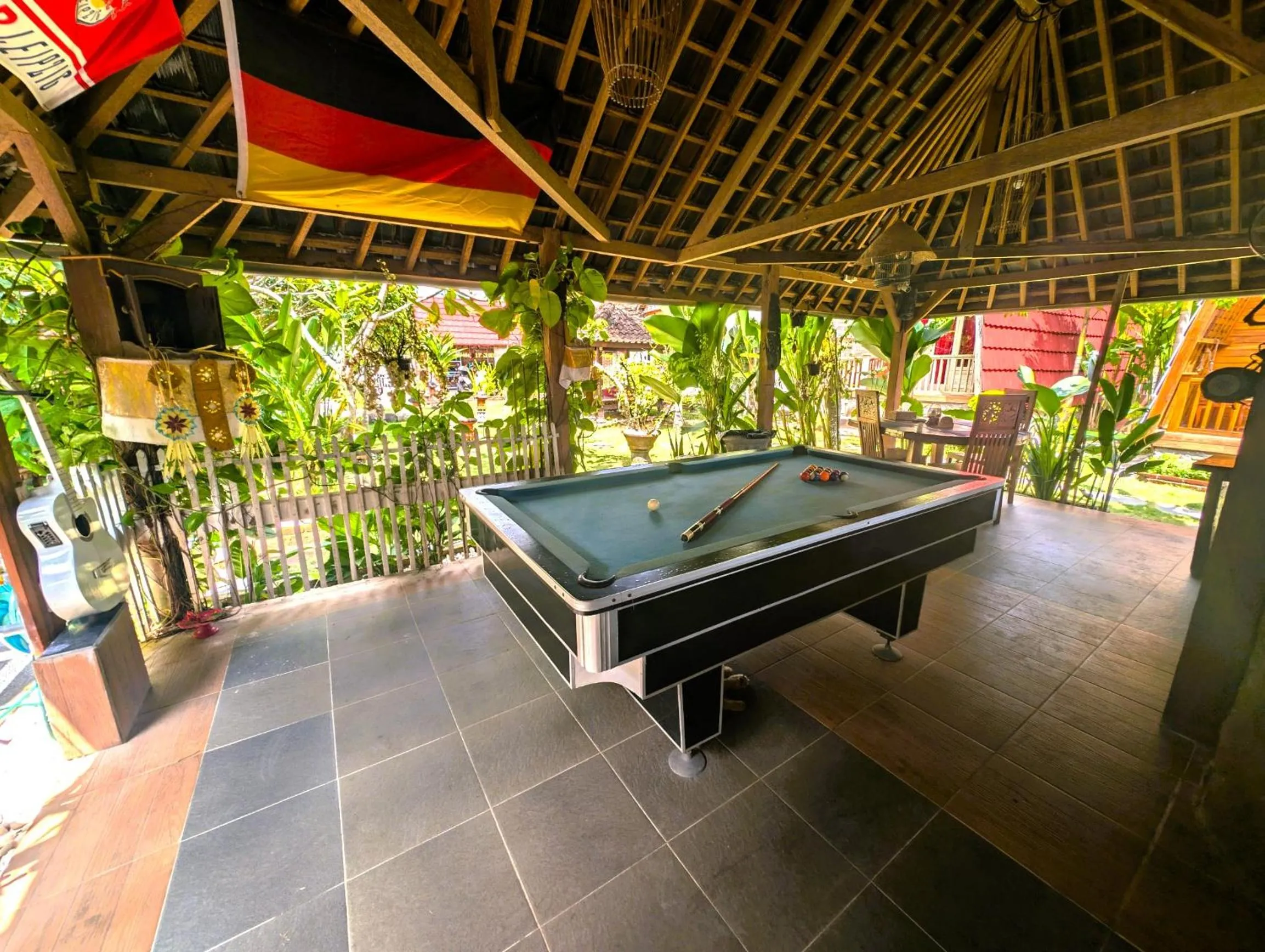 Billiard in Ayumar Homestay Medewi