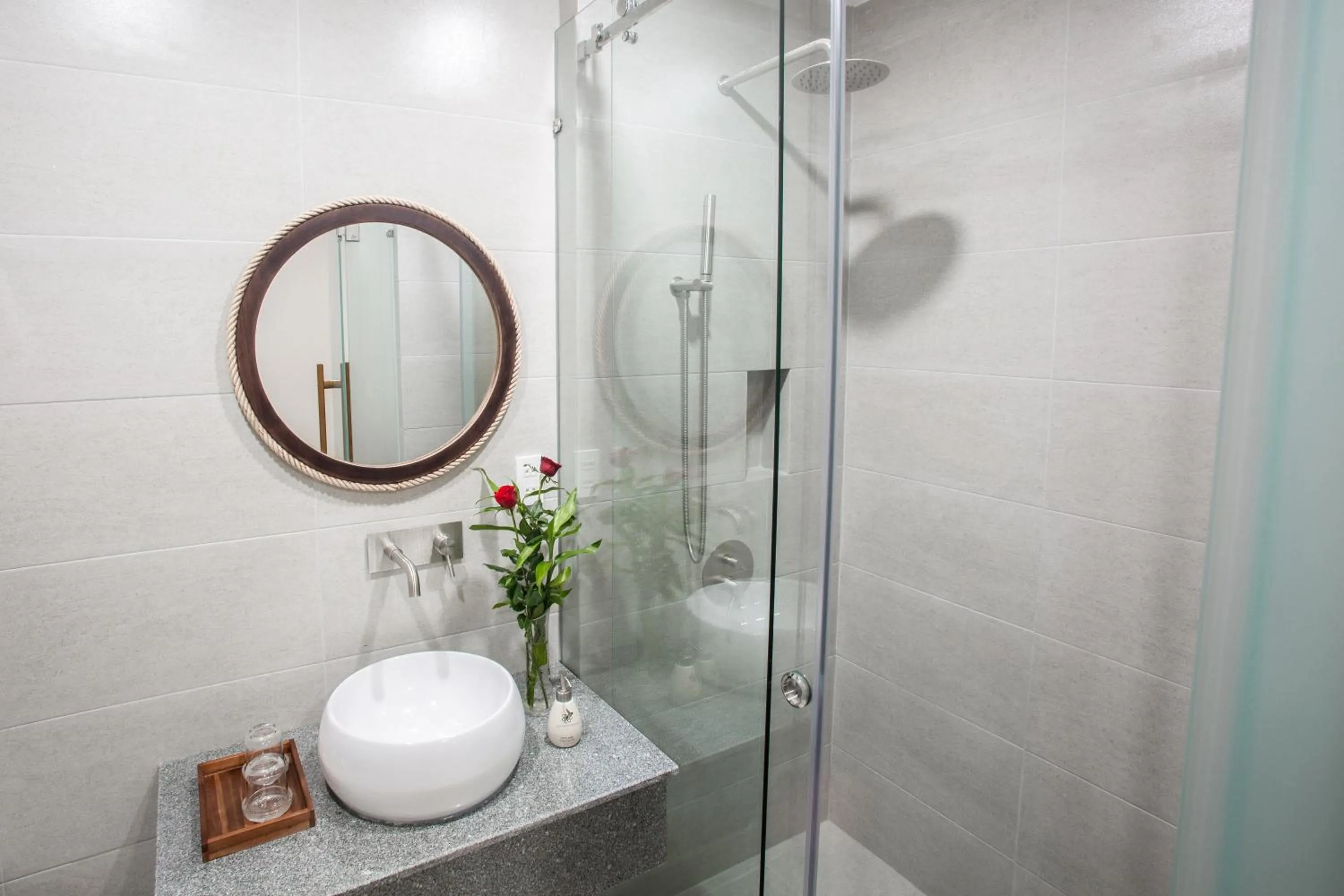 Shower in Luu Ngai Condotel Quy Nhon