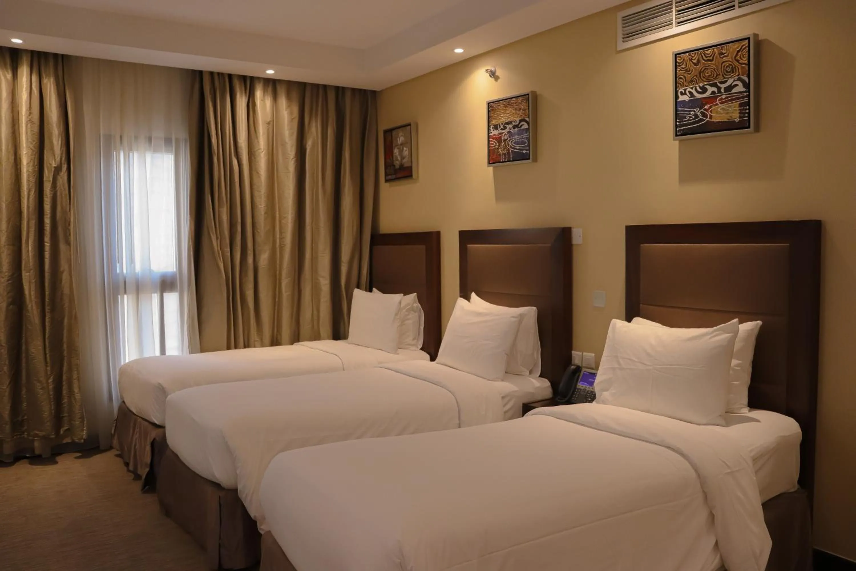 Bedroom, Bed in Crowne Plaza Madinah by IHG