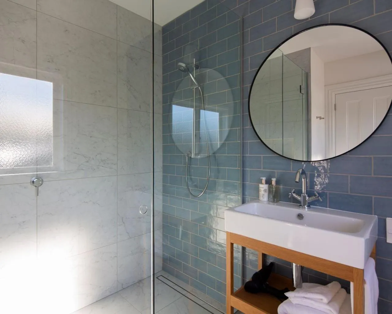 Bathroom in The Vicarage Geraldine